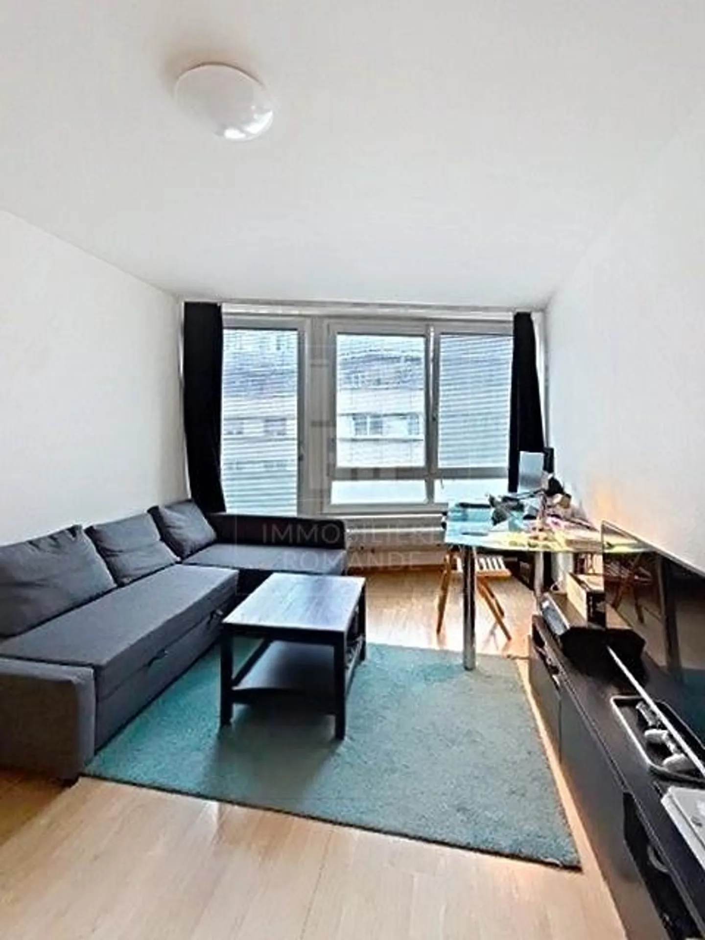 Geräumige Wohnung nahe Verkehr - Foto 2 von 5