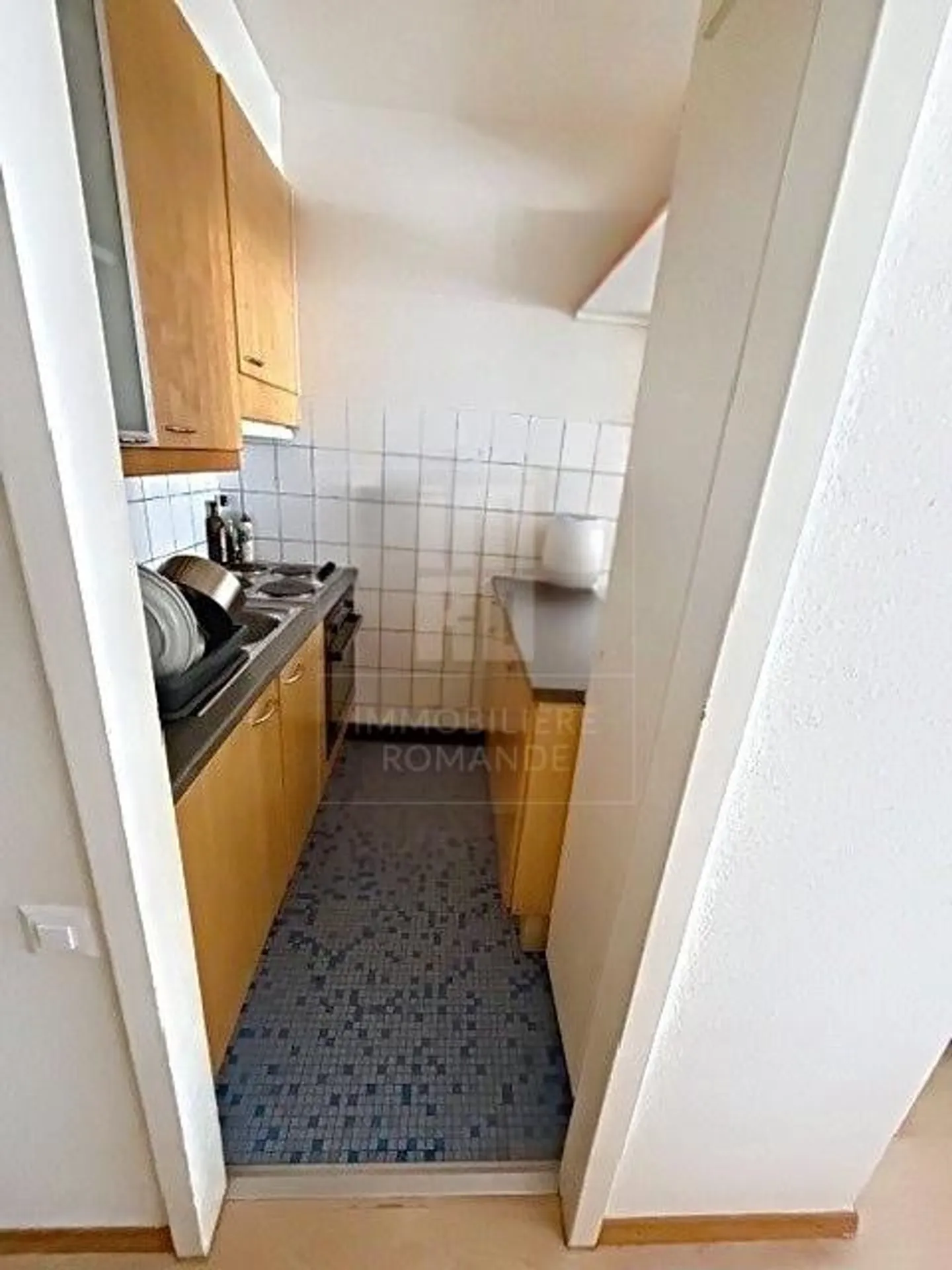 Geräumige Wohnung nahe Verkehr - Foto 3 von 5