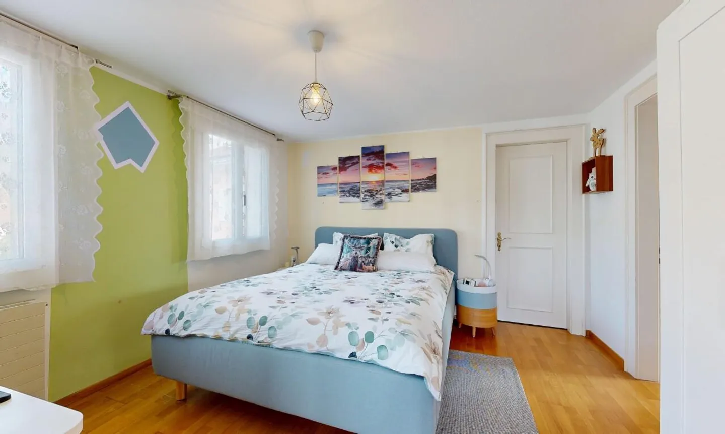 Casa bifamiliare con appartamento separato a Balsthal - Foto 5 di 11