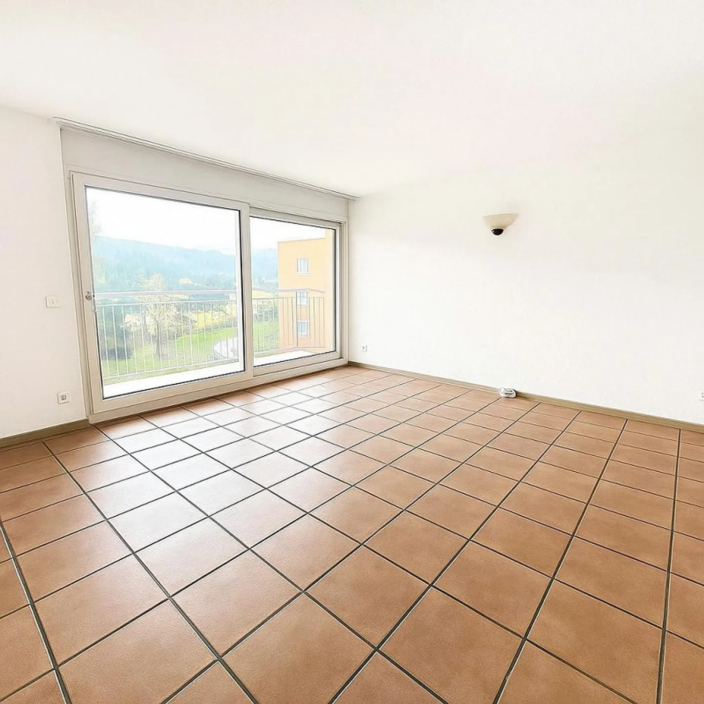 Wohnung mit Dachterrasse zum Verkauf - Foto 12 von 16