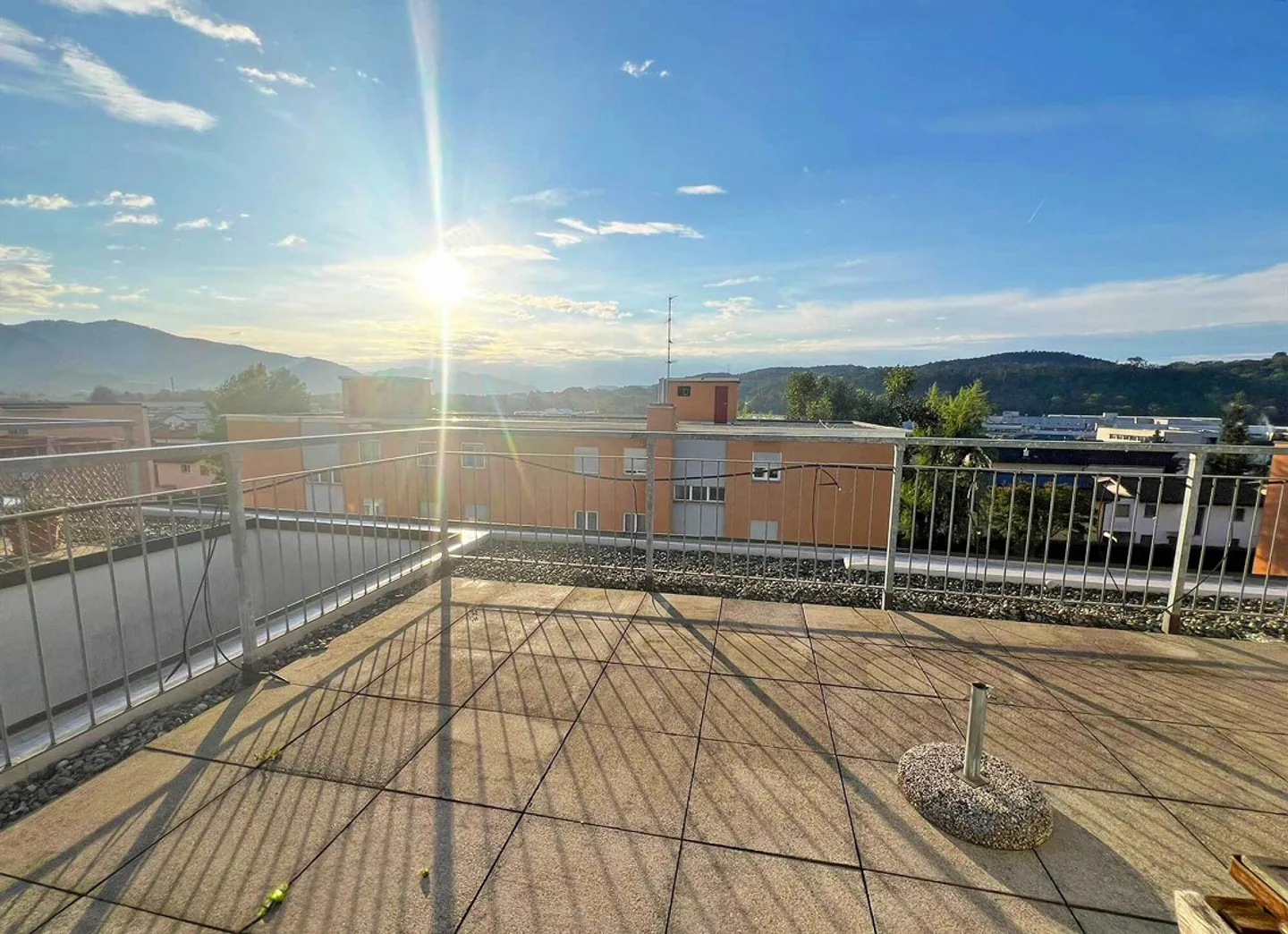 Wohnung mit Dachterrasse zum Verkauf - Foto 14 von 16