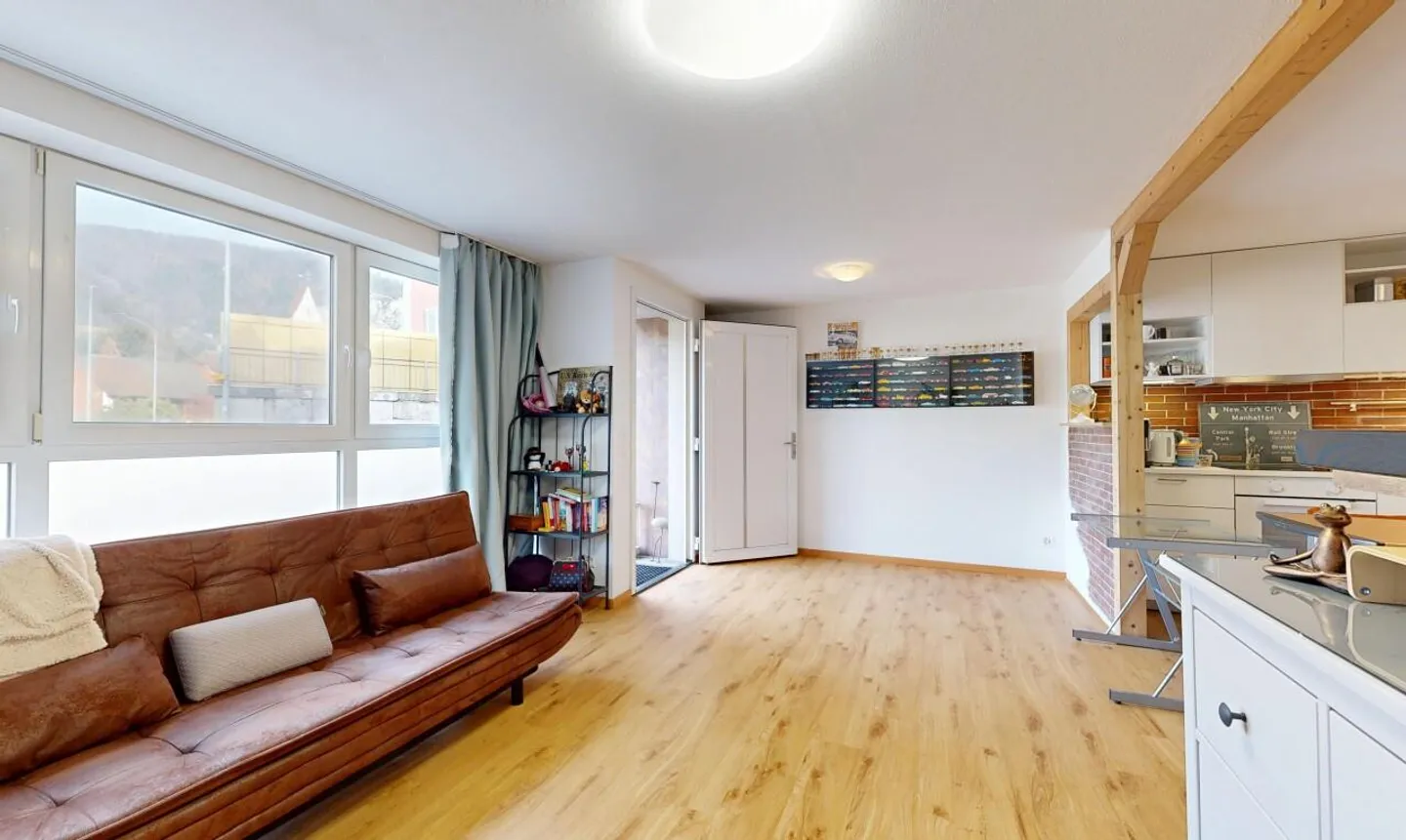 Casa bifamiliare con appartamento separato a Balsthal - Foto 8 di 11