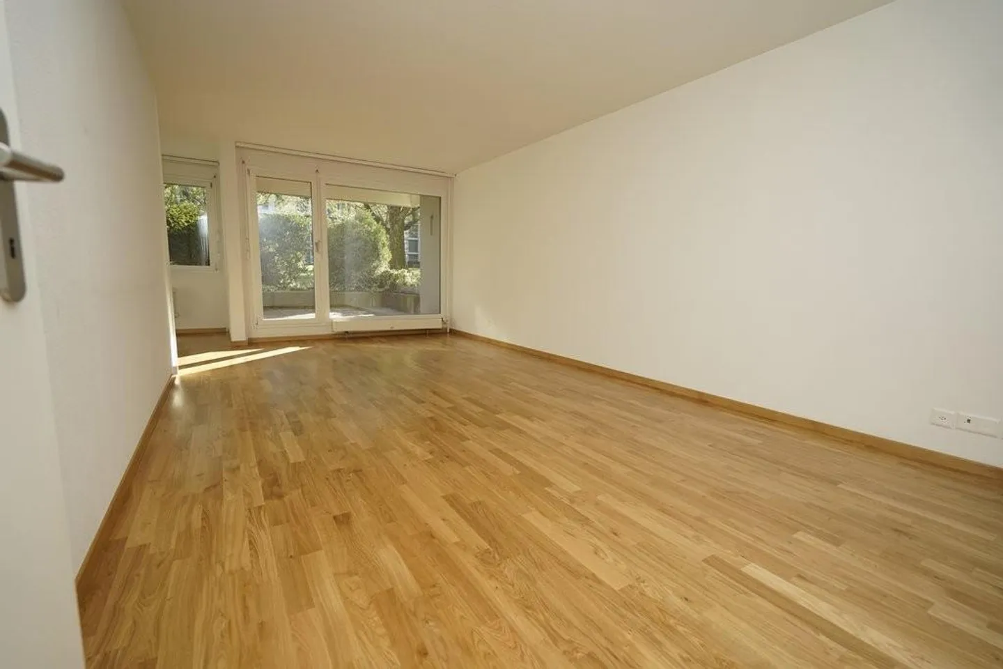 Appartement avec espace de sièges pour inviter - Photo 2 sur 9