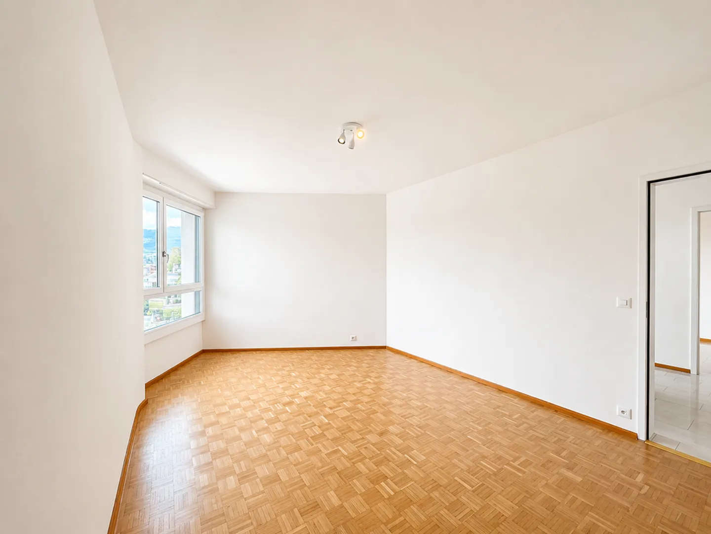 Helle Wohnung mit Seeblick - Foto 4 von 6