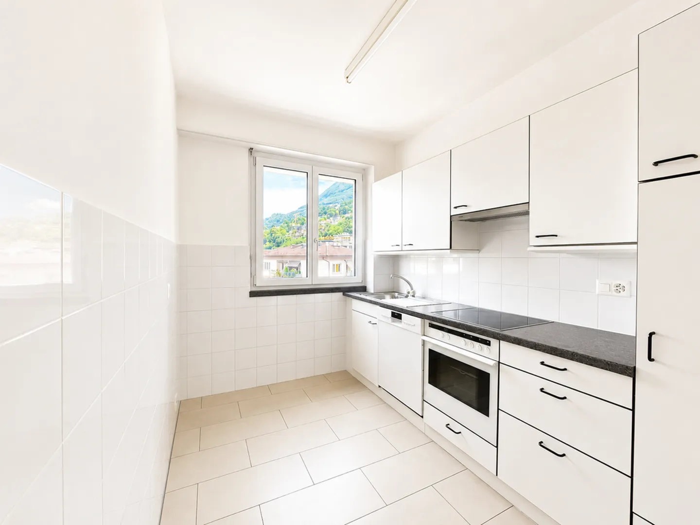 Helle Wohnung mit Seeblick - Foto 6 von 6
