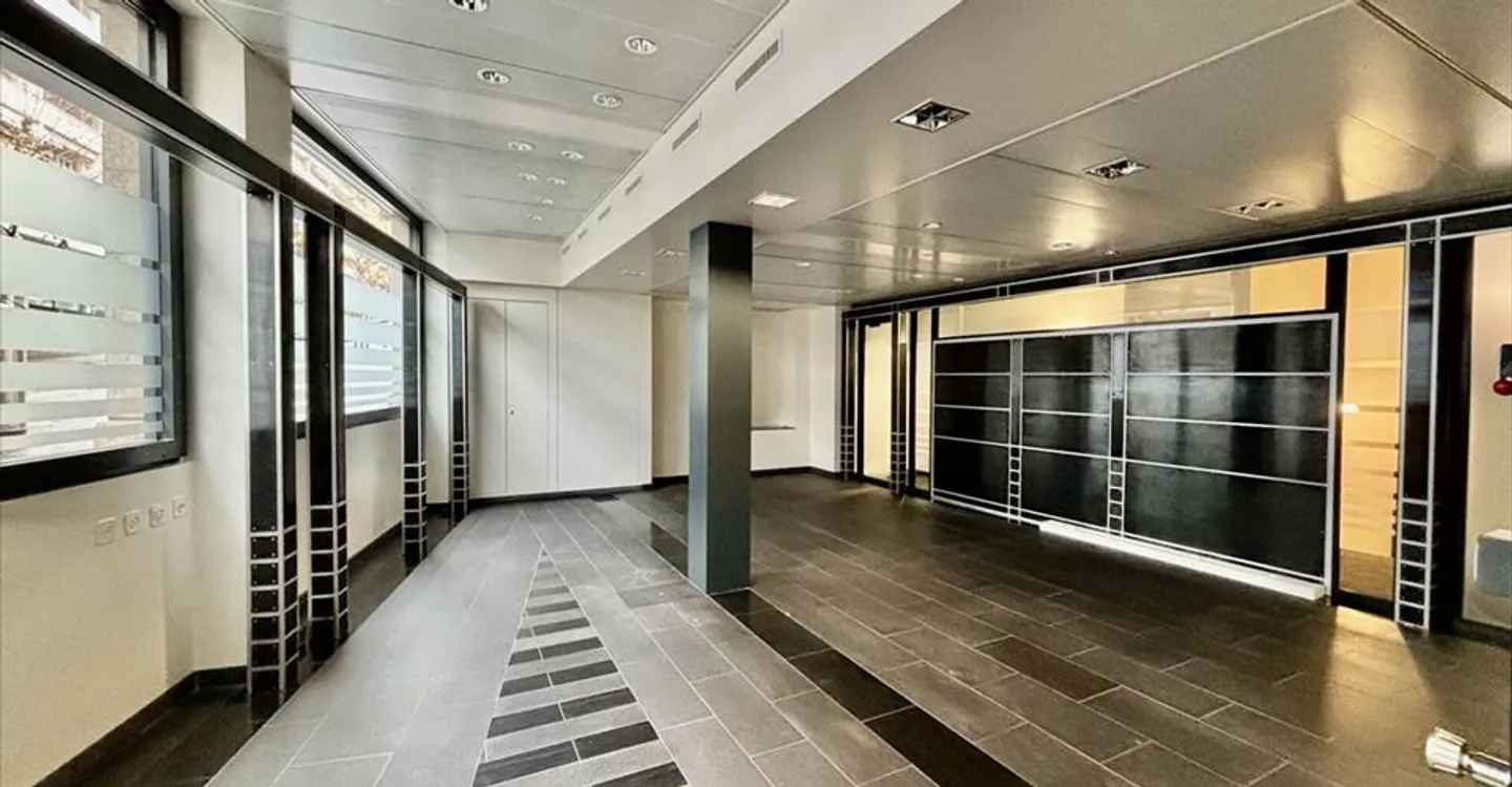 Spazio ufficio in affitto - Foto 2 di 7