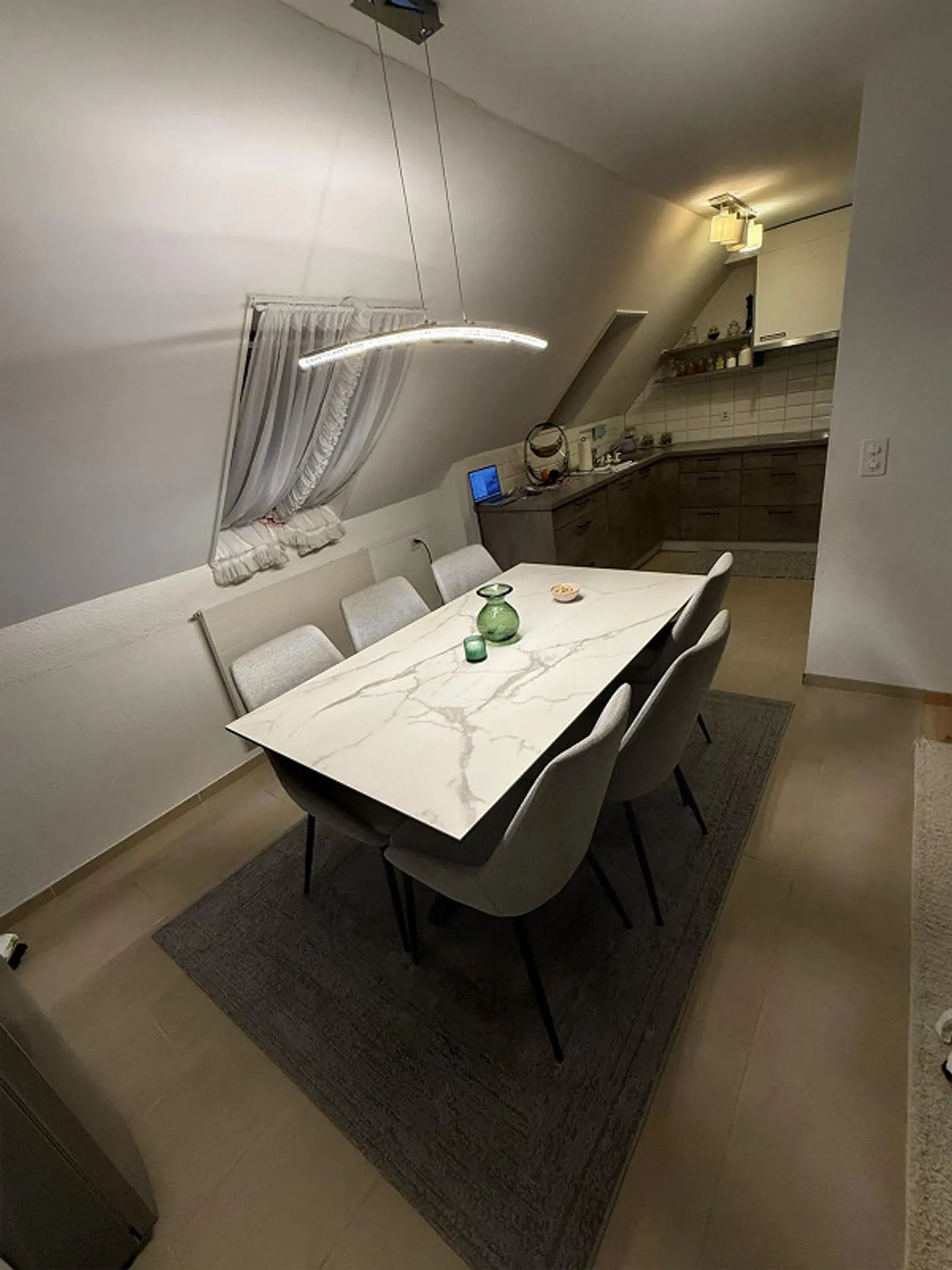 4 1/2 Room Spacious Apartment with Lots of Potential - Photo 1 of 11