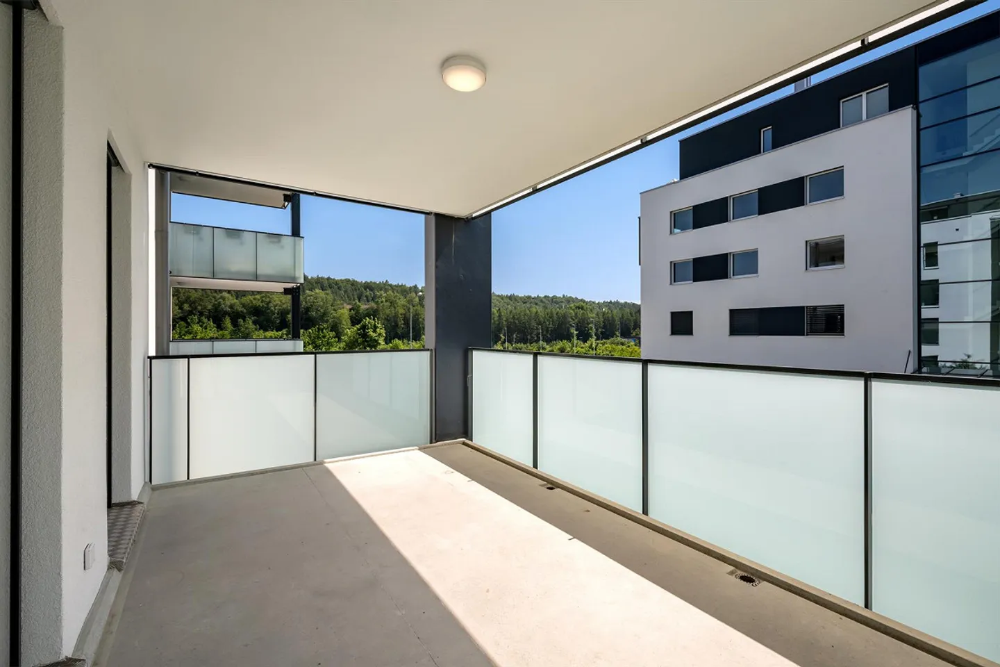 Modern Apartment in Schaffhausen - Photo 5 of 13