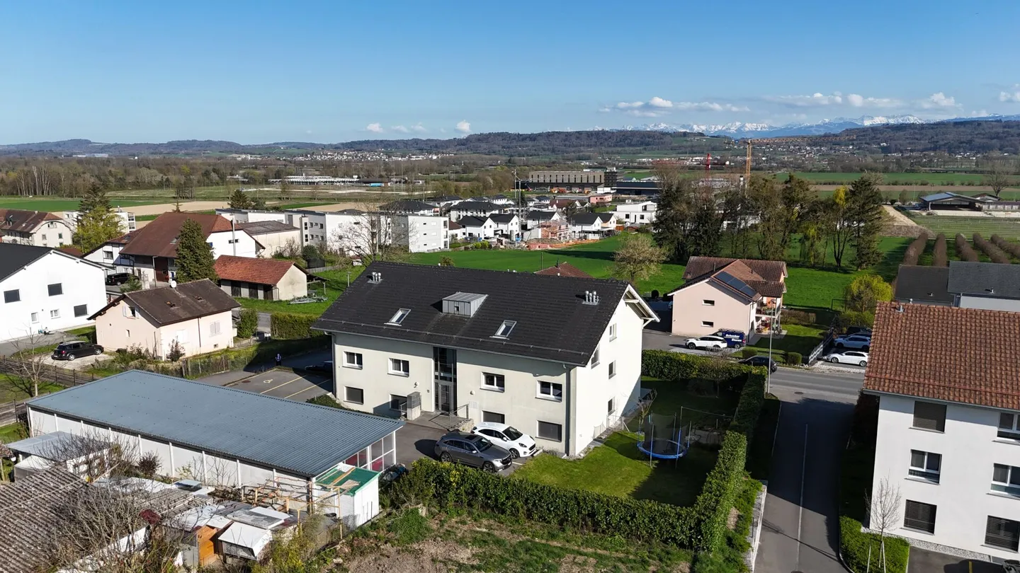 Rendement attractif, 2,5 pièces, Residence des Alpes - Photo 2 sur 16