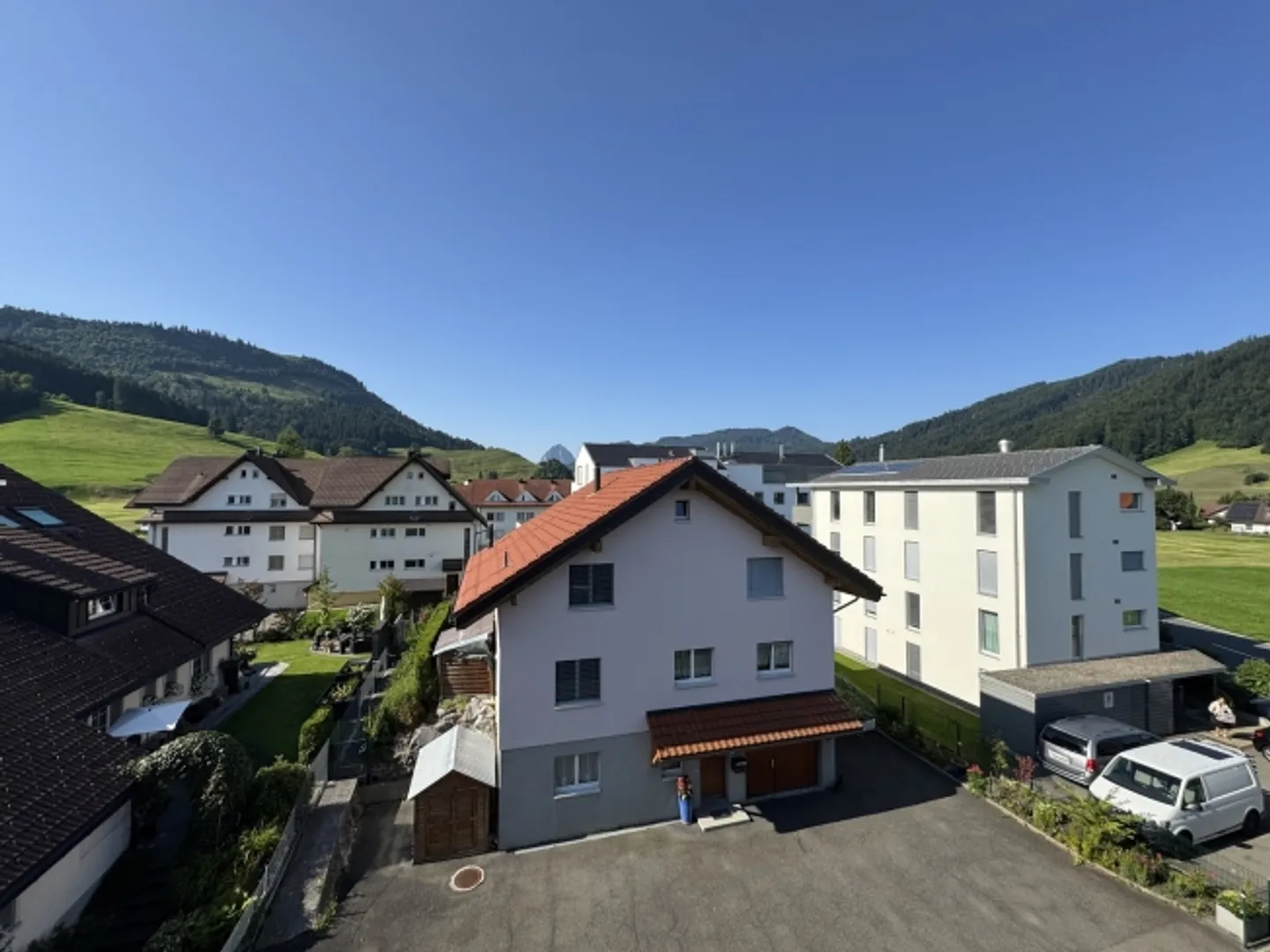 «3½ ZI-WOHNUNG IN TRACHSLAU (SZ), MÖBLIERT, TEMPORÄR» - Foto 9 von 9