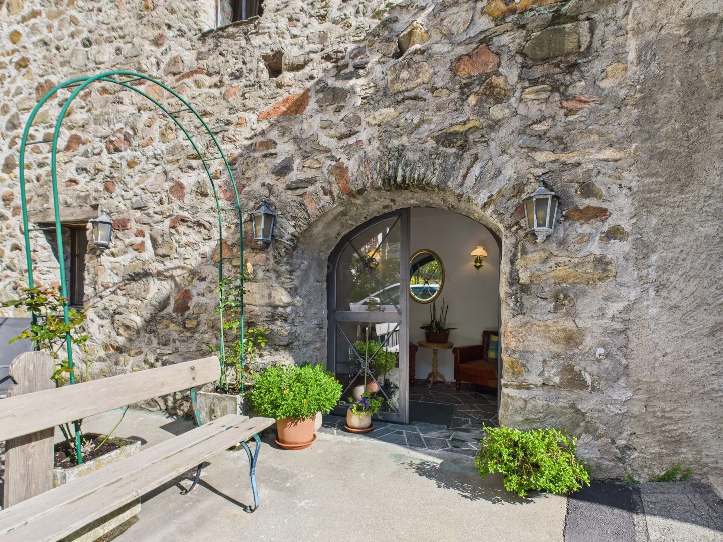 Albergo Miralago - where charm and tranquility find a home and hospitality flourishes - Photo 3 of 33