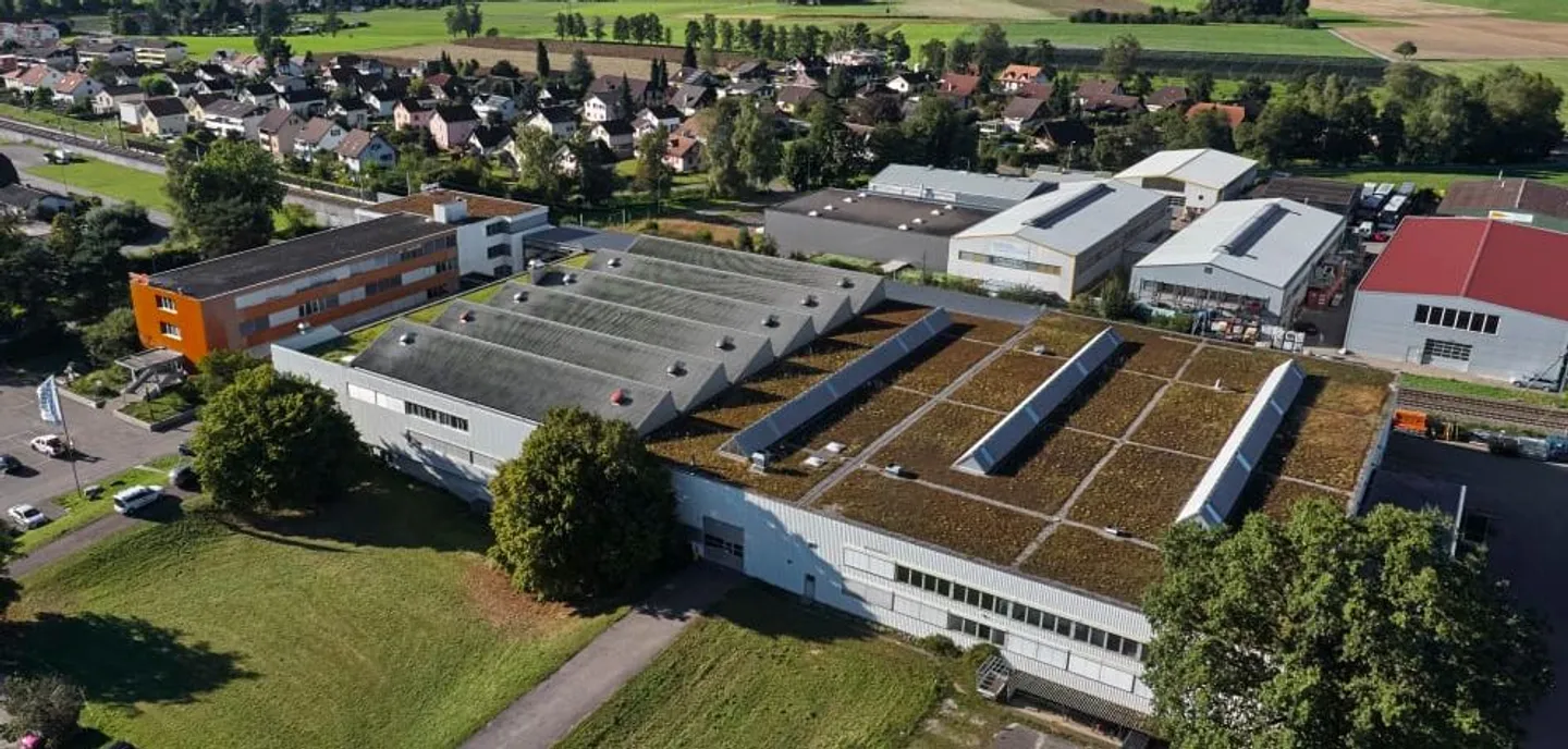 Business Park Deitingen, flexible spaces from 25m2 to 2000m2 - Photo 1 of 9