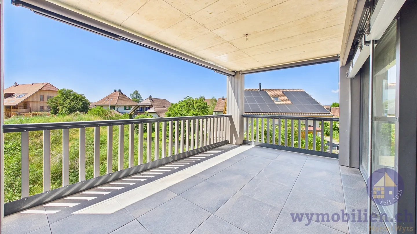 Dream Home with 4.5 Rooms - Schedule a Viewing Now! - Photo 3 of 13