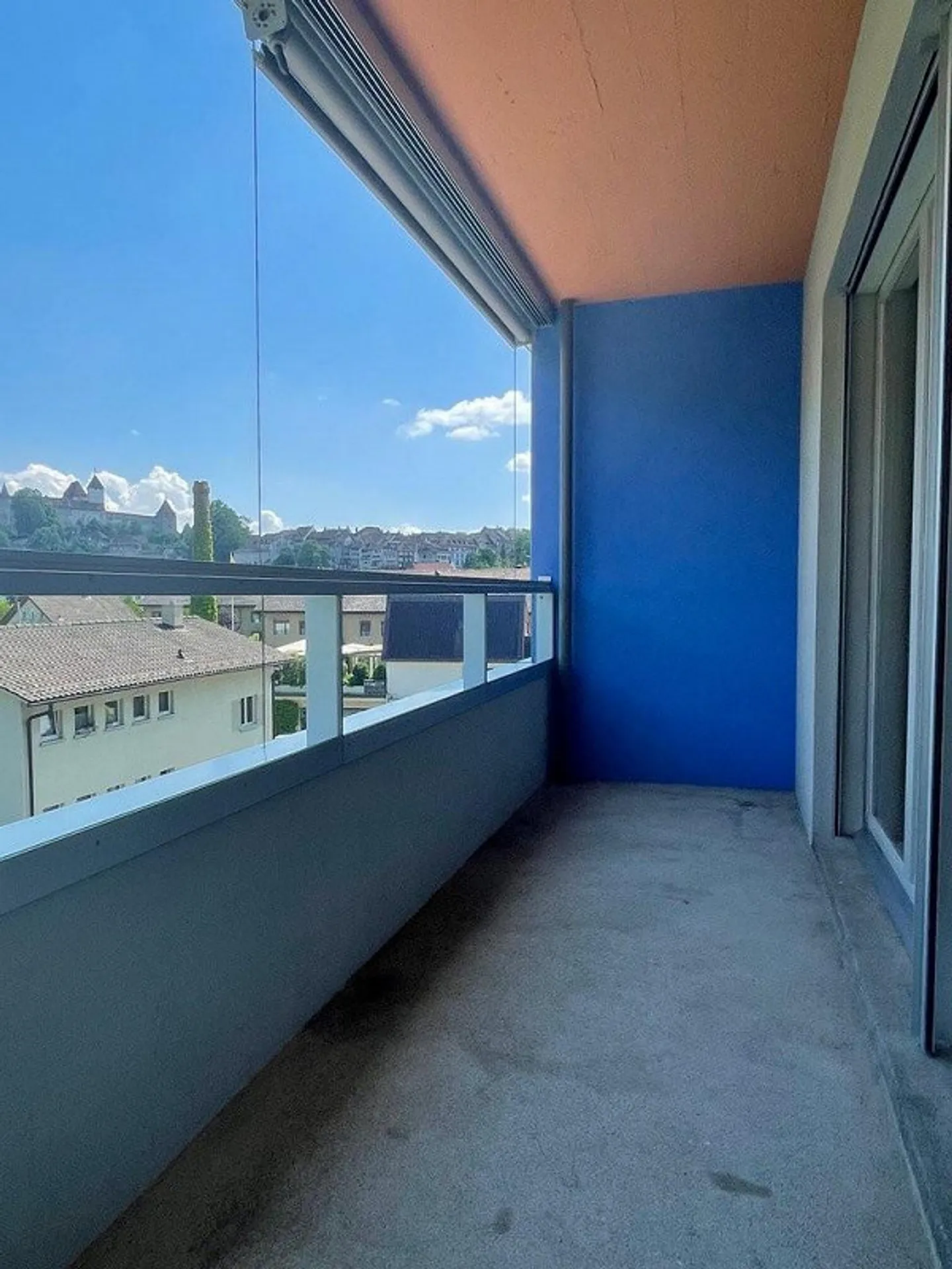 Appartamento centrale con 1 camera da letto in affitto - Foto 5 di 6