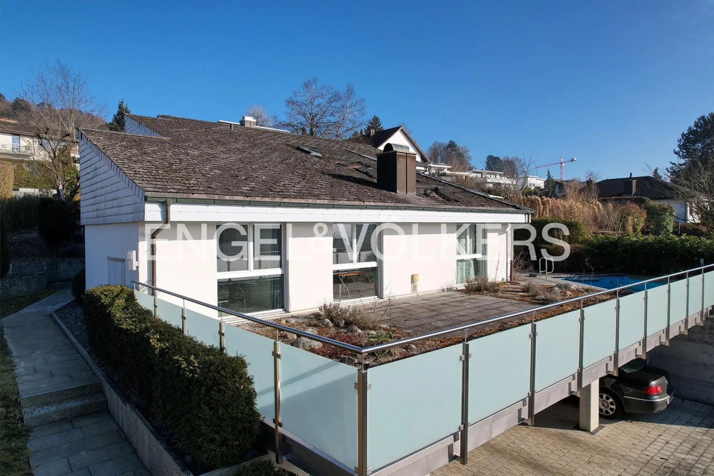 Single-family house in a preferred location with a wide view and perspective - Photo 1 of 7