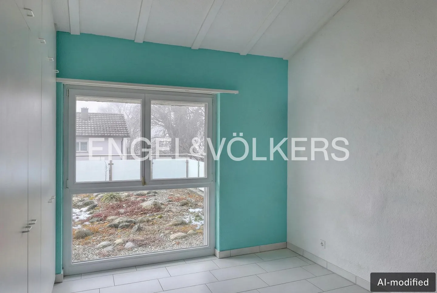 Single-family house in a preferred location with a wide view and perspective - Photo 5 of 7