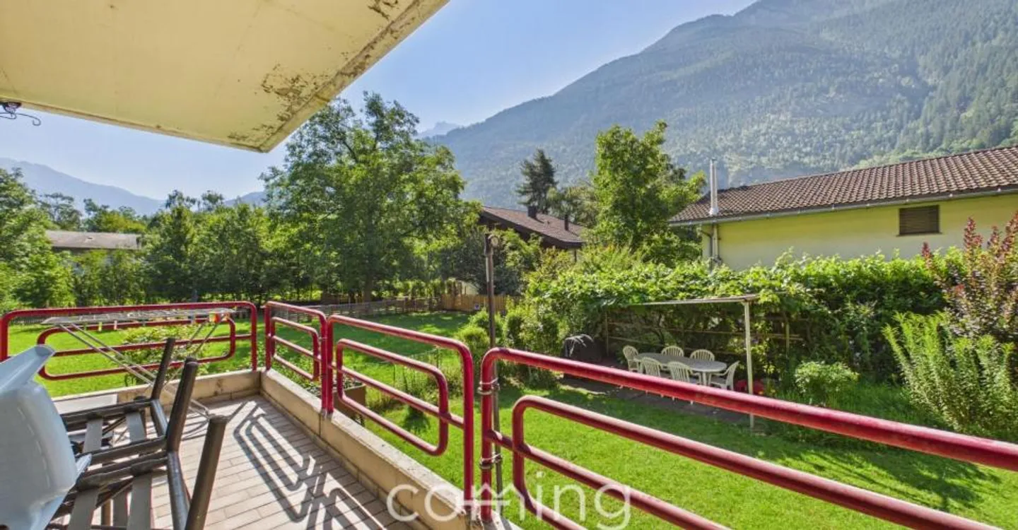 Spacious 5.5-room apartment with balcony in Brigerbad - Photo 7 of 12