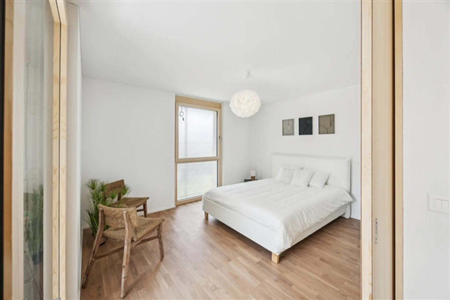 Blyss - Los A.02 - Photo 9 of 16