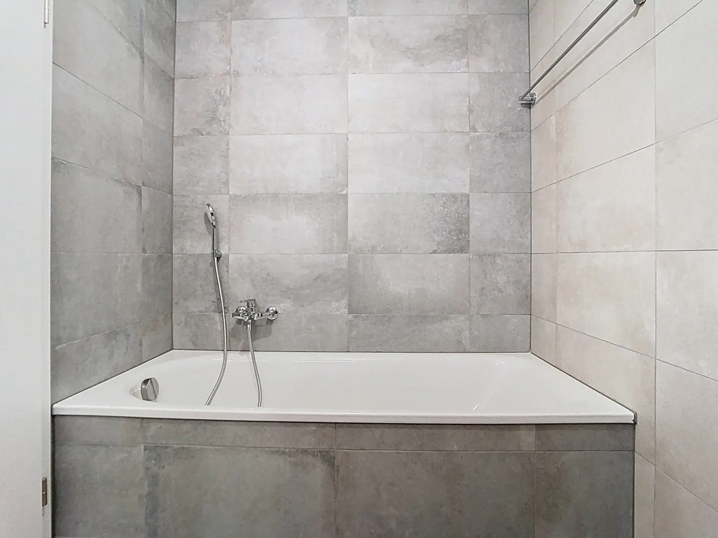 Contemporary Apartments in Fribourg - Photo 9 of 12