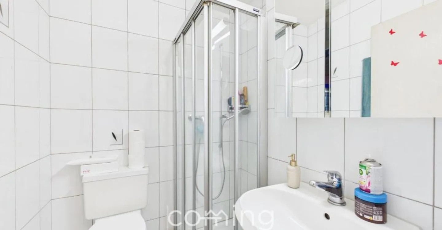 Spacious 5.5-room apartment with balcony in Brigerbad - Photo 11 of 12