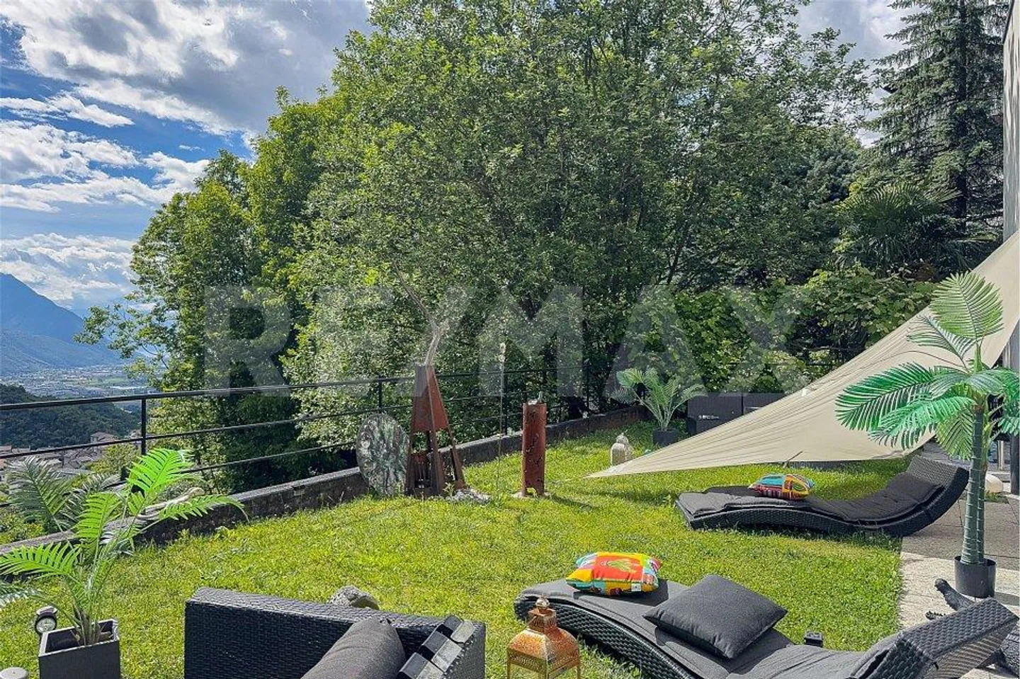 Villa di 5.5 locali con giardino - Foto 4 di 13