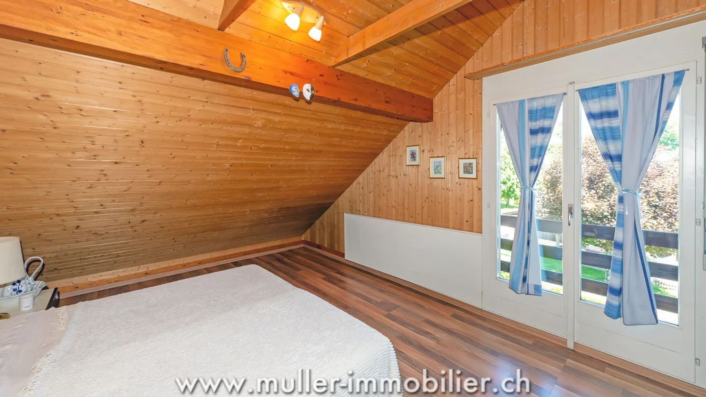 Bella villa familiare con giardino paesaggistico, sulle alture di Moudon - Foto 11 di 14