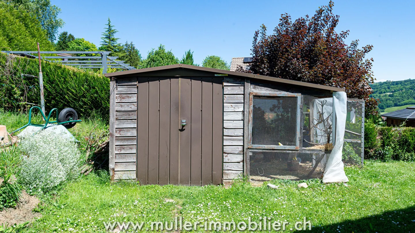 Bella villa familiare con giardino paesaggistico, sulle alture di Moudon - Foto 13 di 14