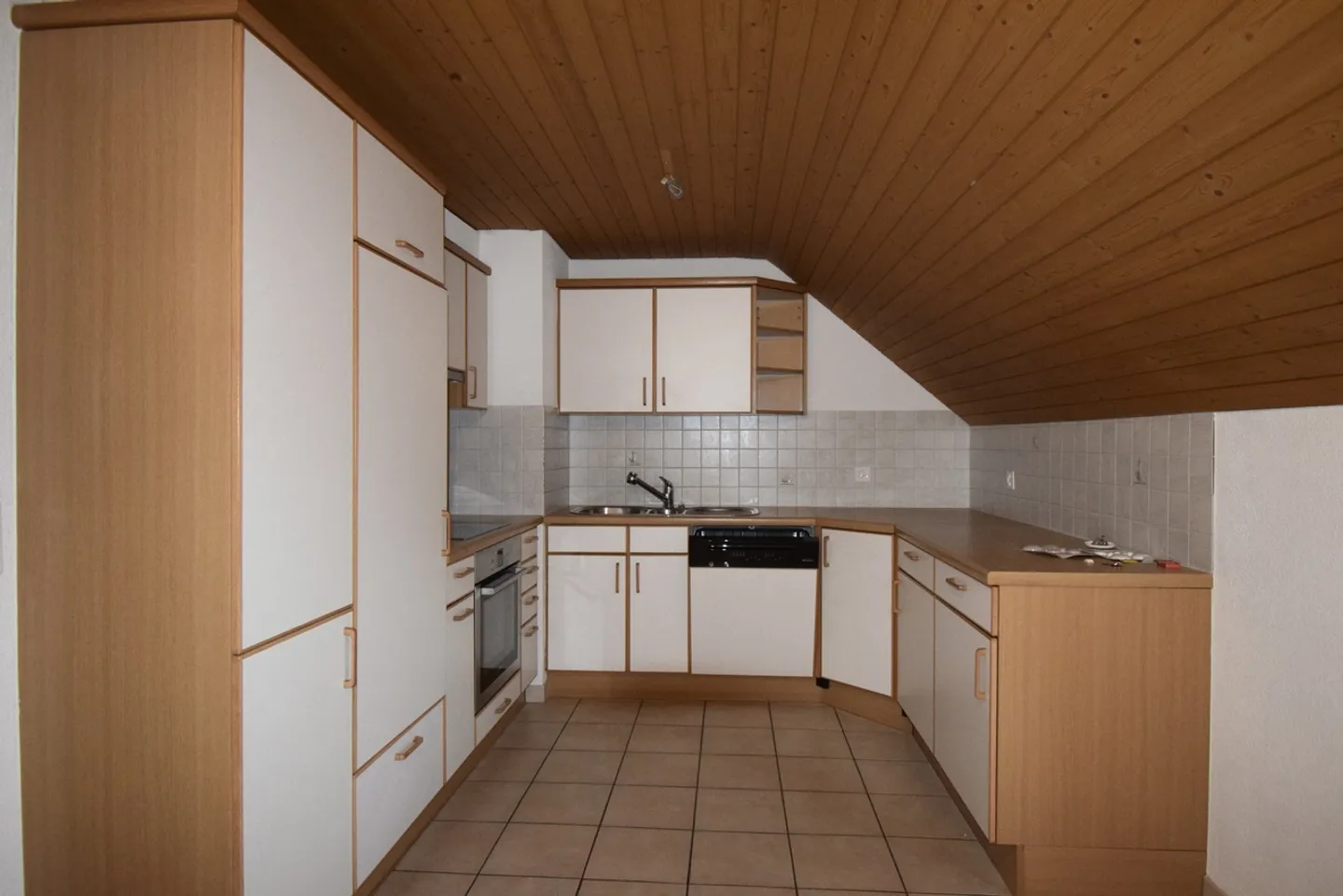 Appartamento mansardato idilliaco con due balconi! - Foto 3 di 8