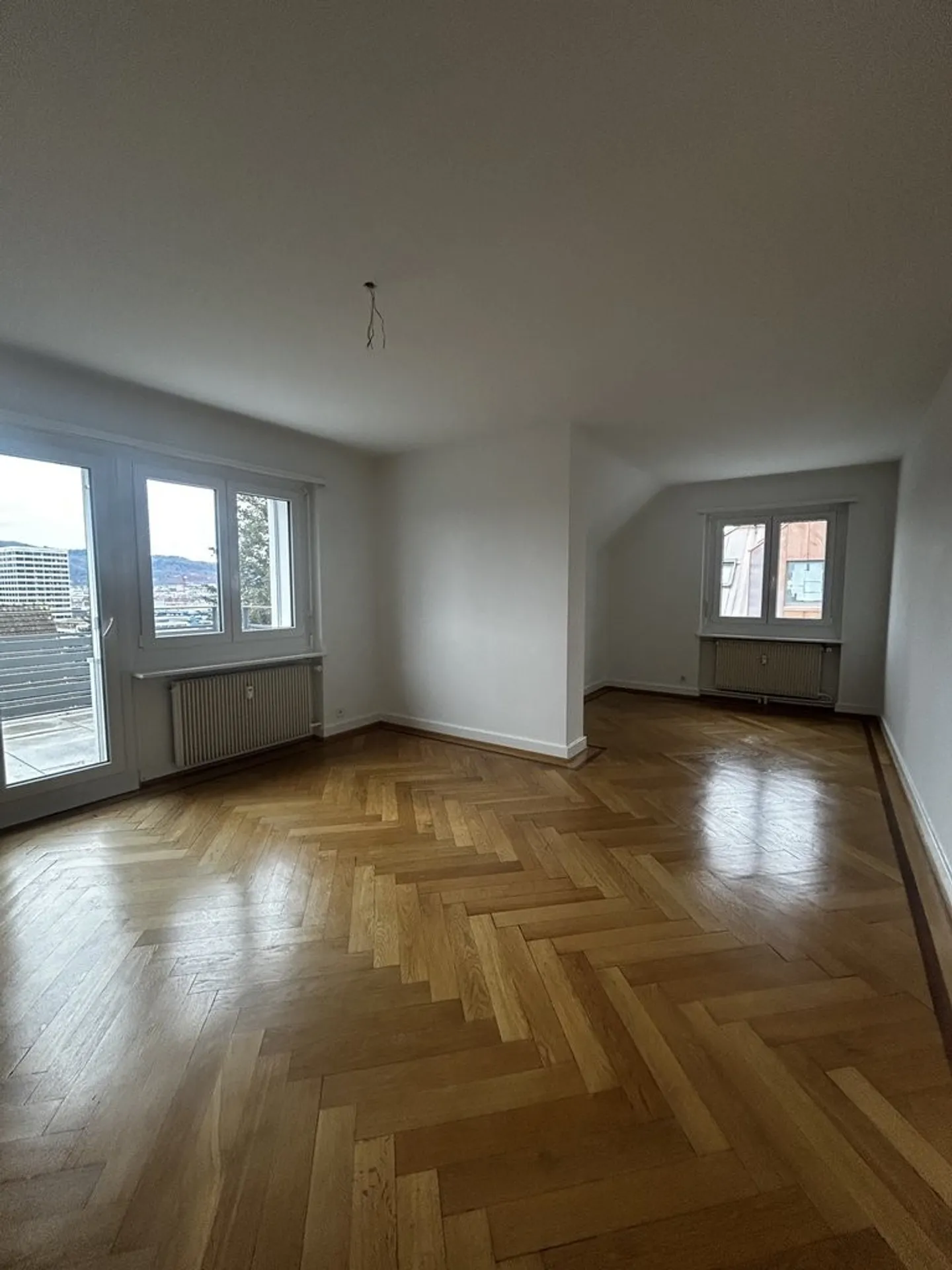 Vivere con vista panoramica - vista sulla città e sulle montagne - Foto 5 di 7