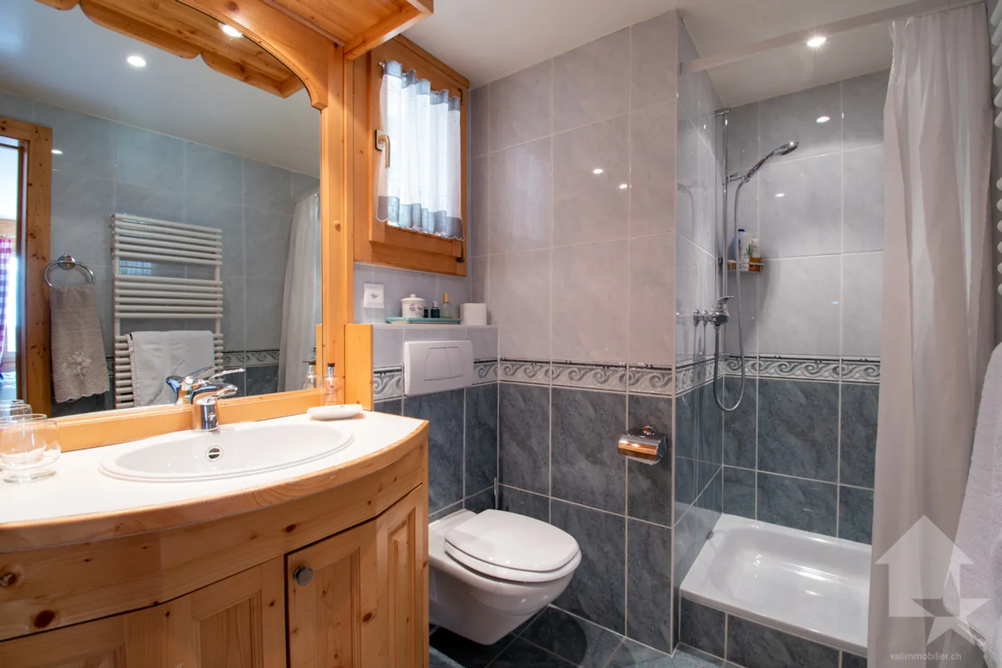 Villars, splendid chalet with panoramic view - Photo 6 of 11