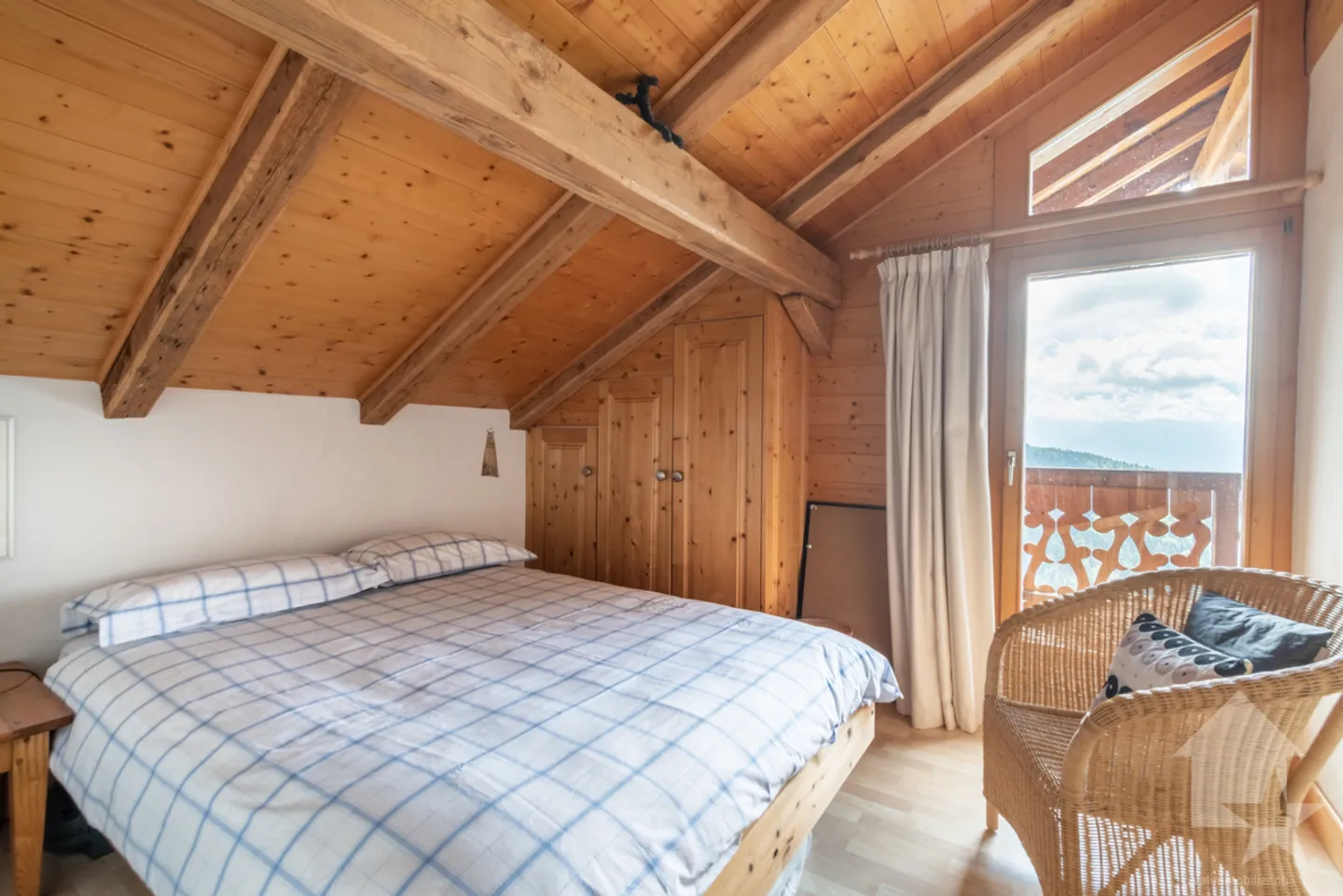 Villars, splendid chalet with panoramic view - Photo 9 of 11