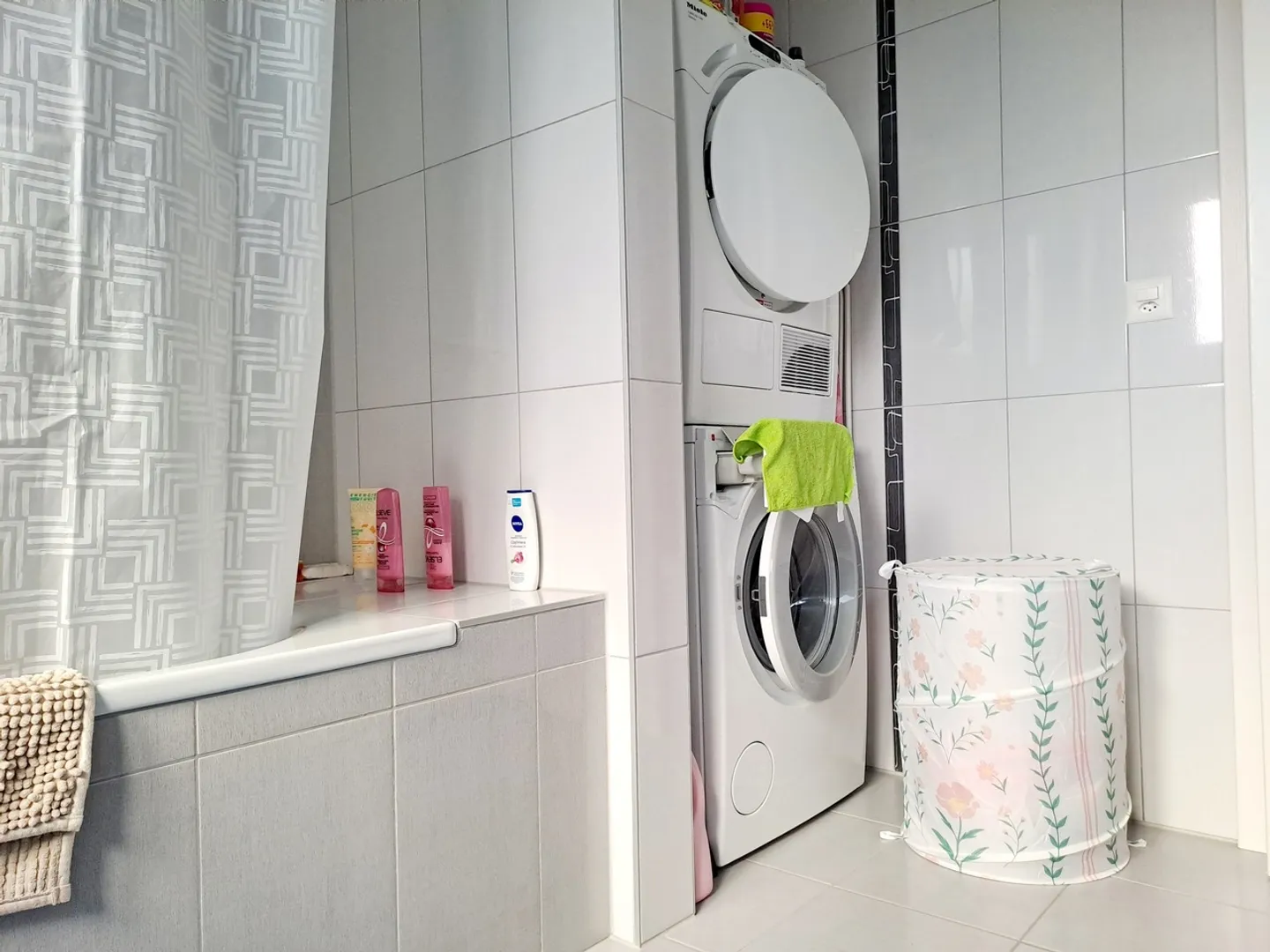 ES-BRITS 2, 3,5-Zimmer-Wohnung mit Garten und privater Terrasse - Foto 7 von 12