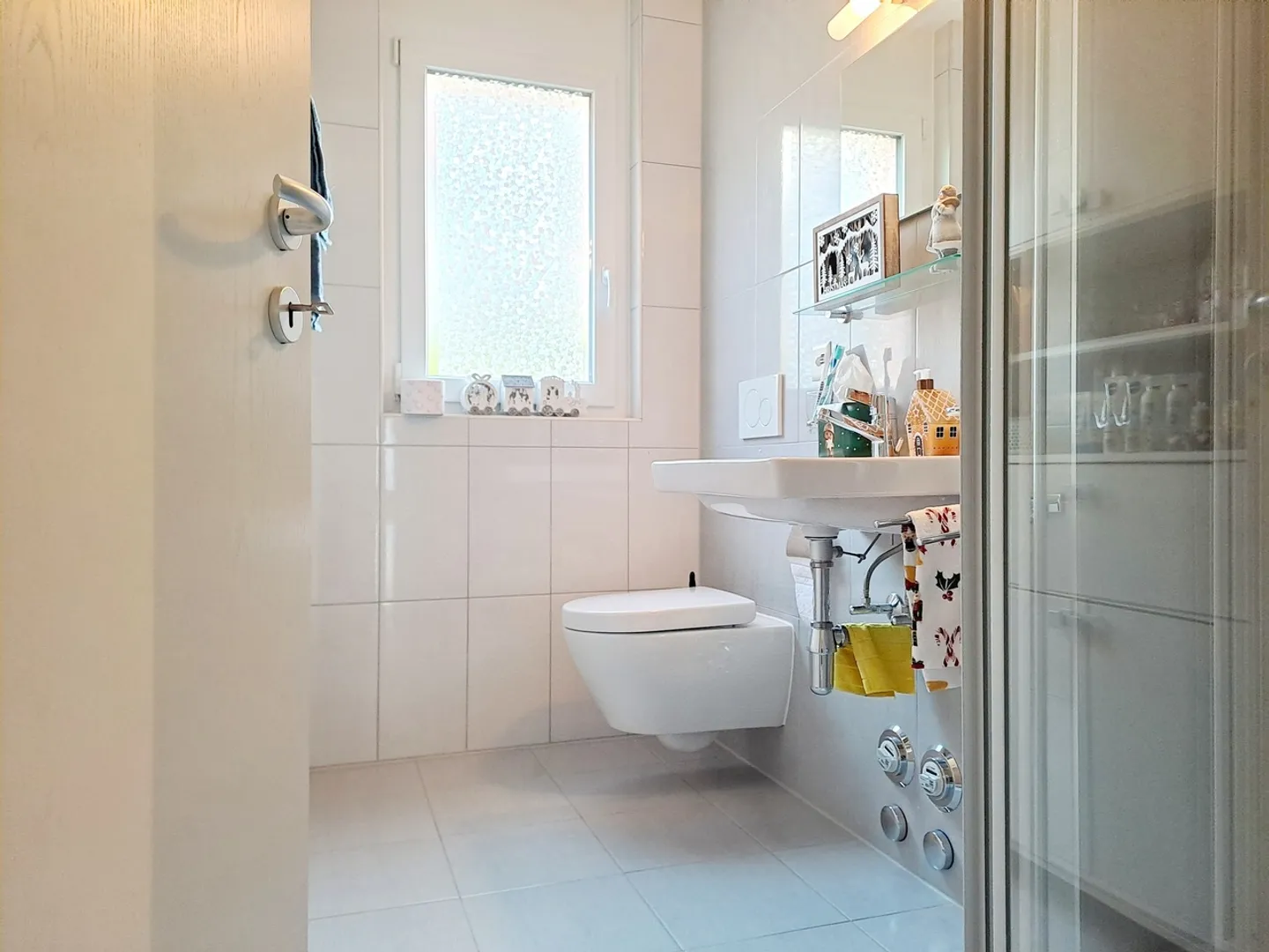 ES-BRITS 2, 3,5-Zimmer-Wohnung mit Garten und privater Terrasse - Foto 8 von 12