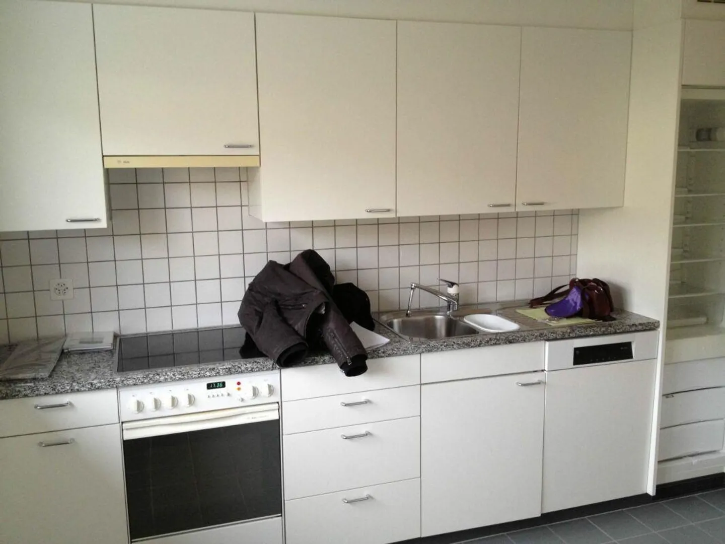 Appartement calme et ensoleillé dans la verdure - Photo 3 sur 9