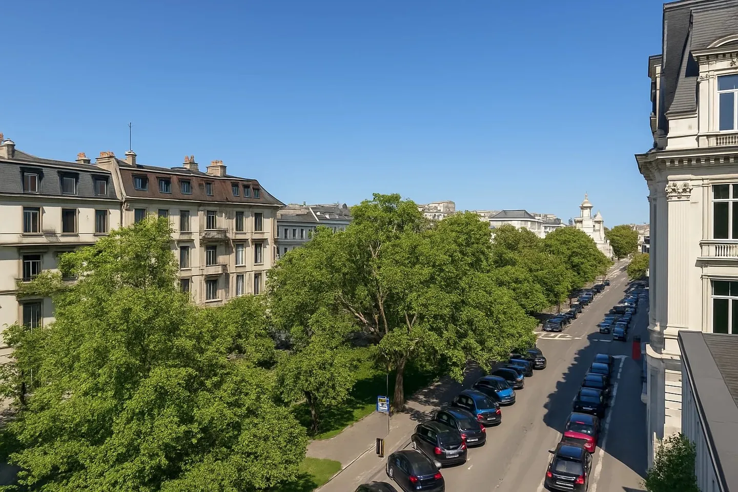 Single house for sale - Photo 1 of 2