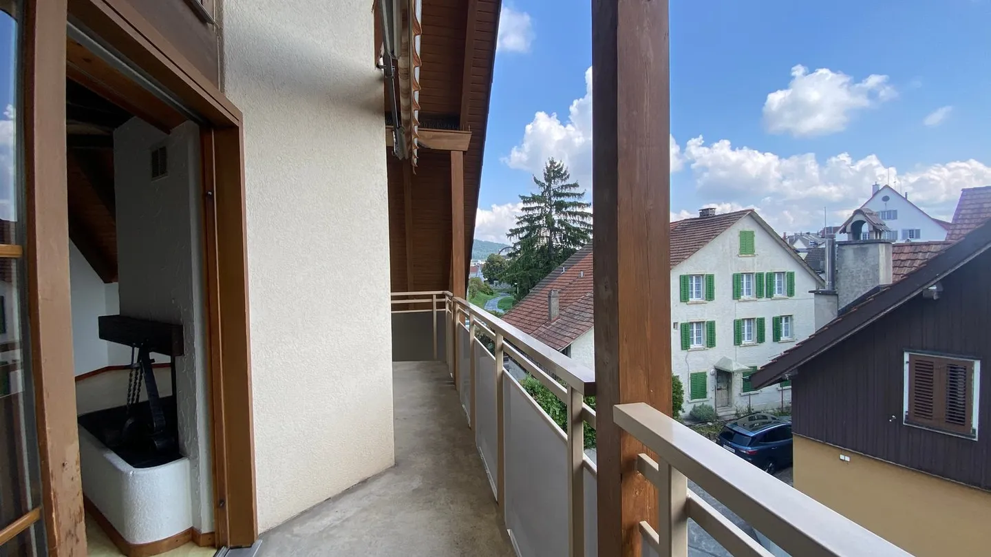 RESERVIERT: Charmante Dachwohnung mit Cheminée und Galerie - Foto 6 von 12