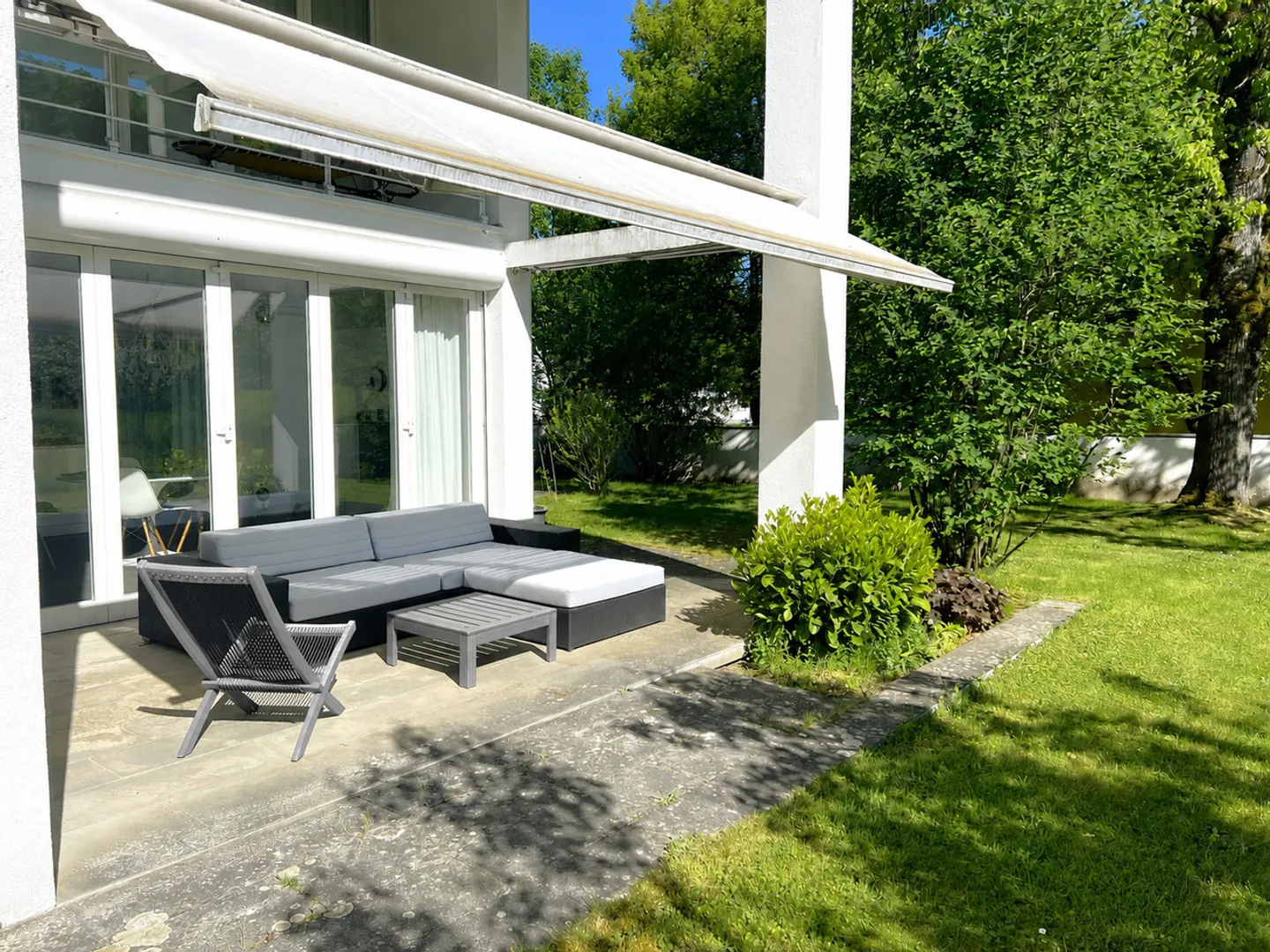 Idyll and Generosity - 7-Room Single-Family House with Garden and Rooftop Terrace - Photo 1 of 18