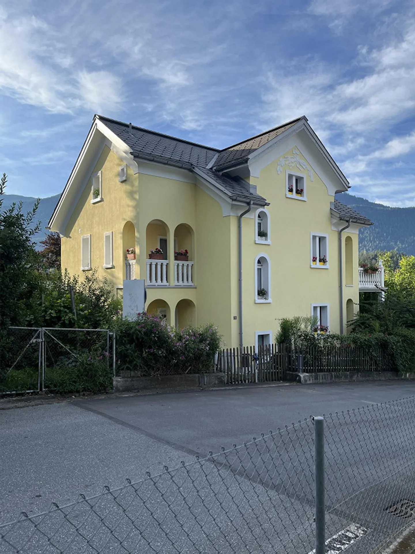 Renoviertes Einfamilienhaus - Foto 2 von 4