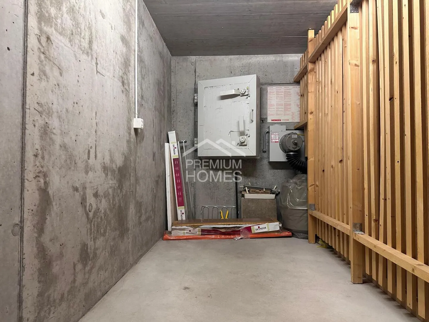 Elegant Apartment with Modern Comfort - Photo 9 of 11