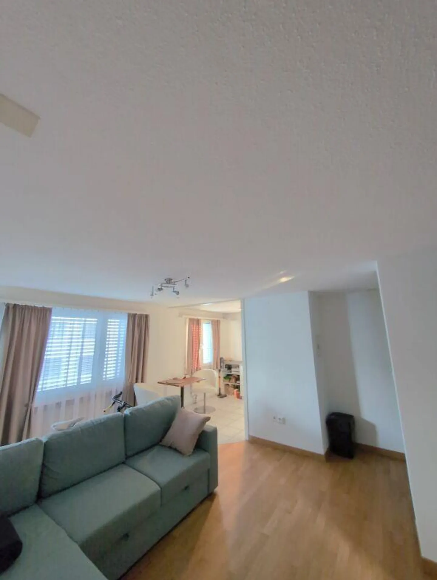 Charming 2-room apartment with balcony in Sirnach - Photo 4 of 7