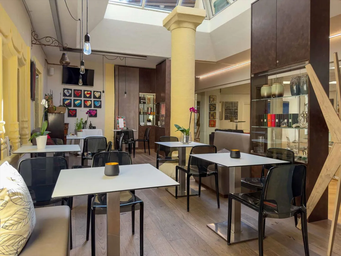 Restaurant mit 120 m2 zur Miete im Stadtzentrum von Neuenburg - Foto 3 von 7
