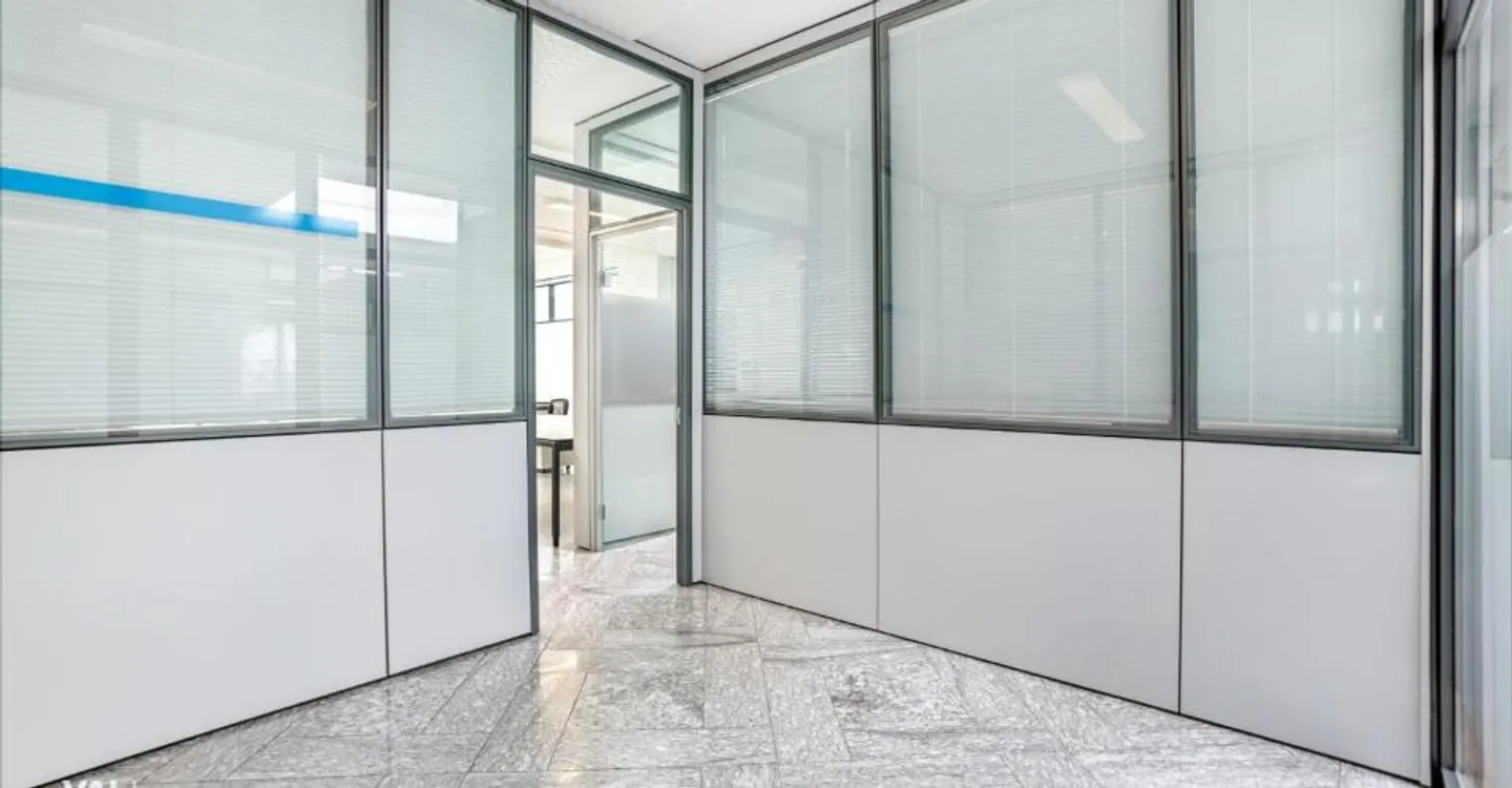 Spazio ufficio moderno a Eyholz - facilmente accessibile e idealmente situato - Foto 1 di 12