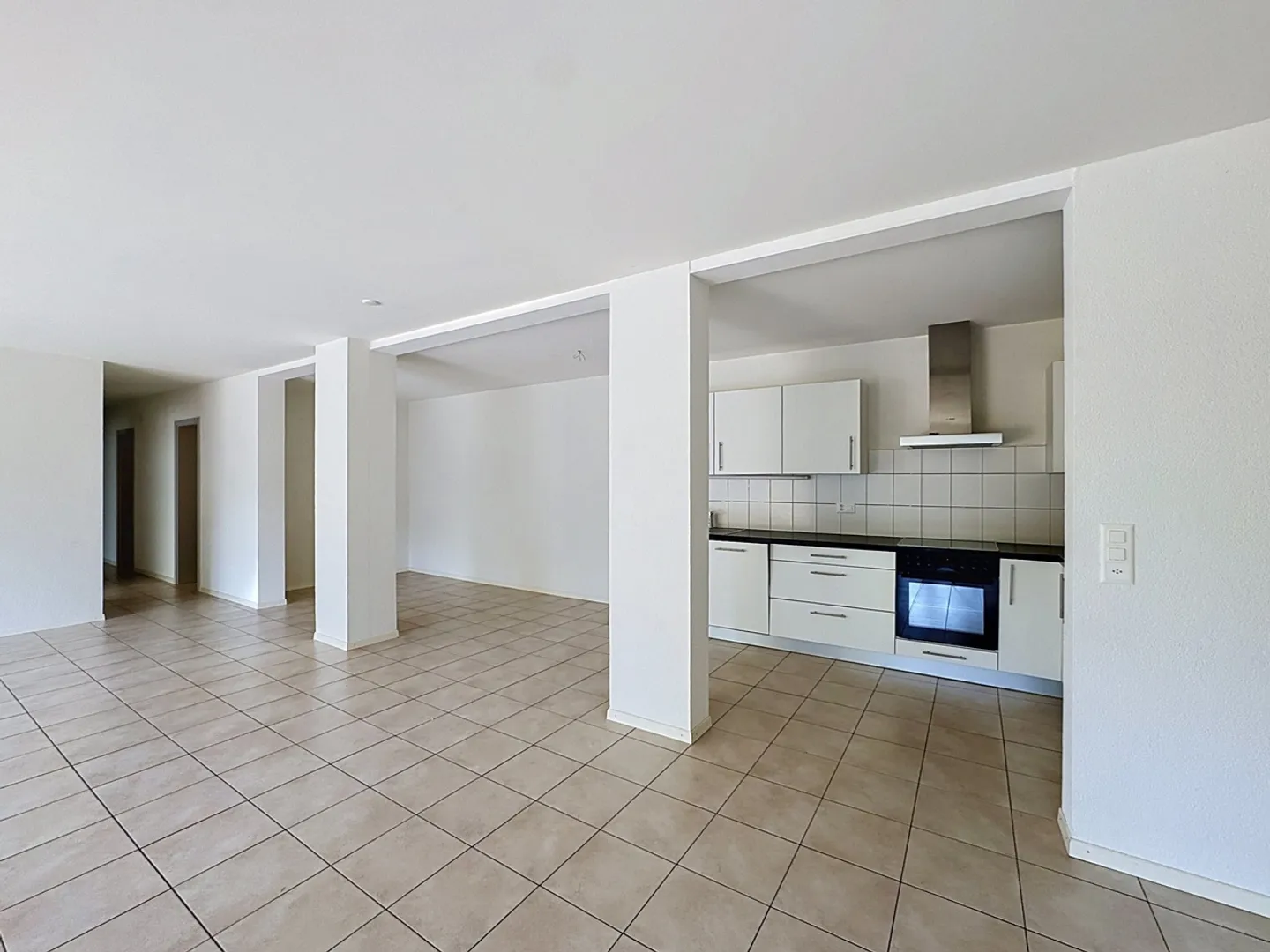 Appartement 5.5 pièces avec terrasse/jardin - Photo 3 sur 13