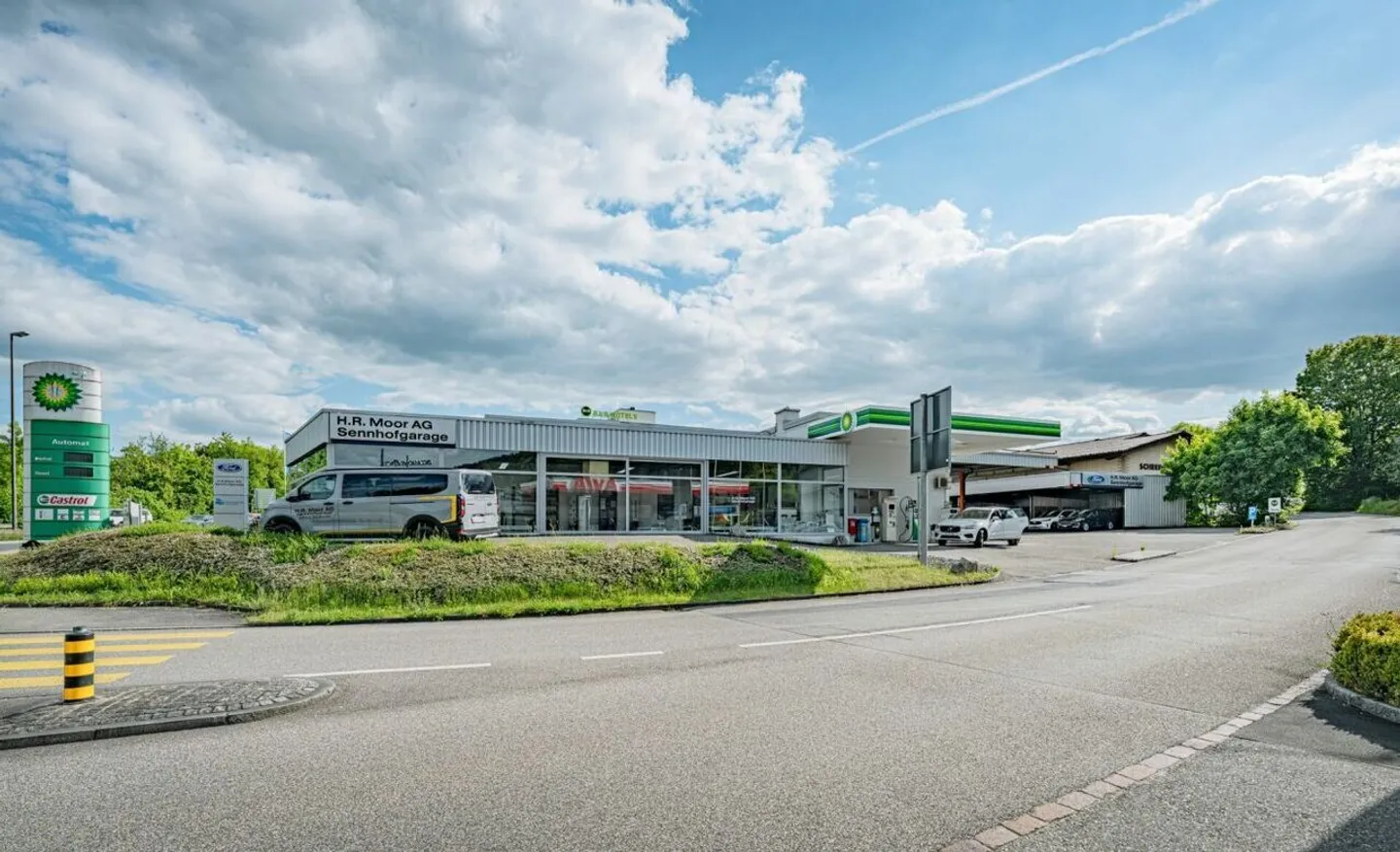 TERRENO COMMERCIALE ATTRAENTE CON COLLEGAMENTO DIRETTO ALL'AUTOSTRADA A1/A2 - Foto 4 di 9