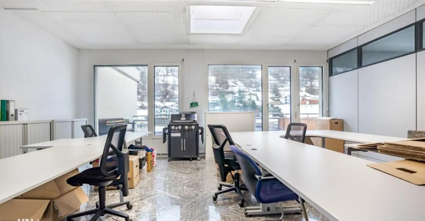 Spazio ufficio moderno a Eyholz - facilmente accessibile e idealmente situato - Foto 3 di 12