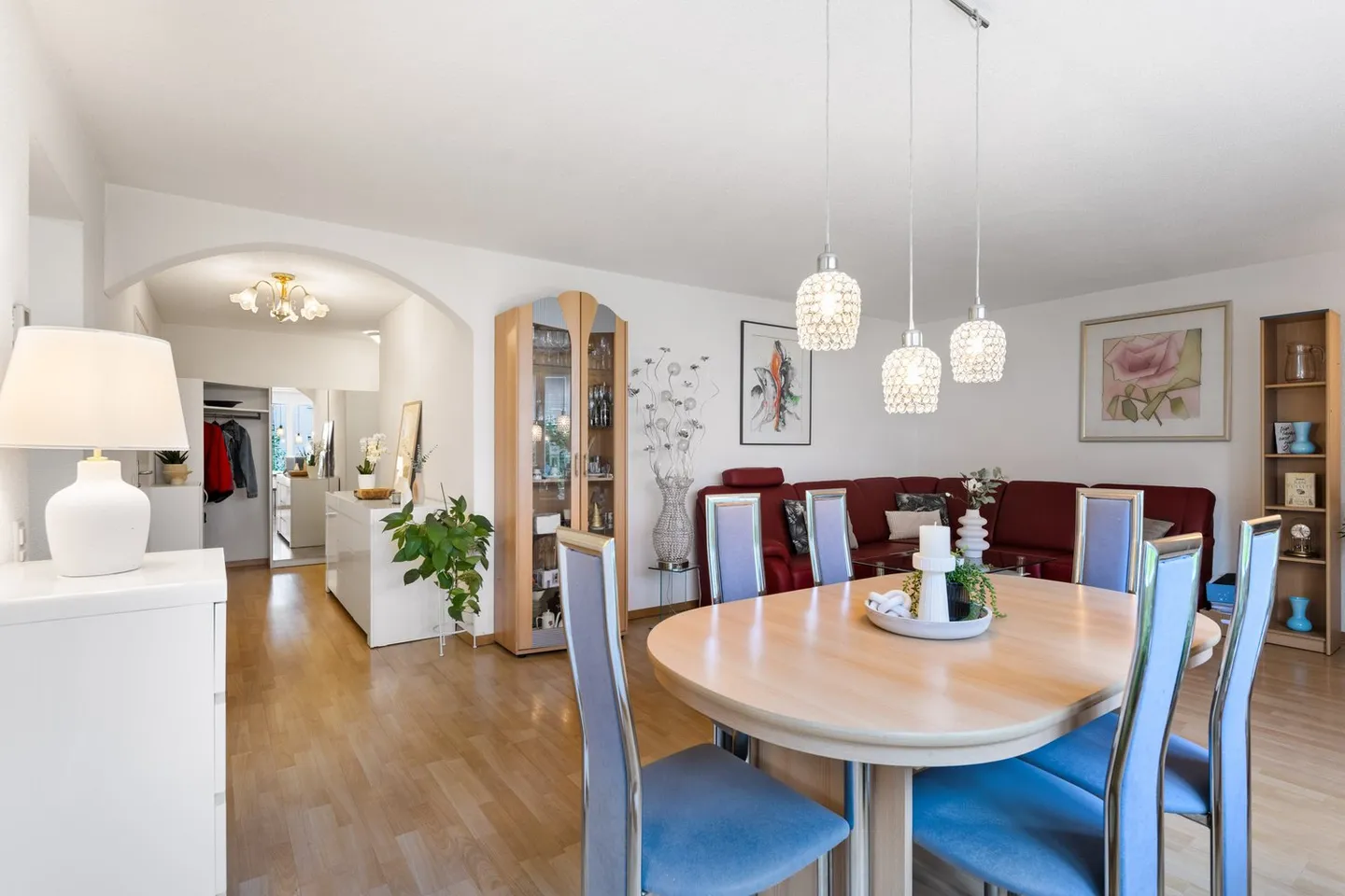 Appartement de jardin - spacieux et bien conçu - Photo 2 sur 8