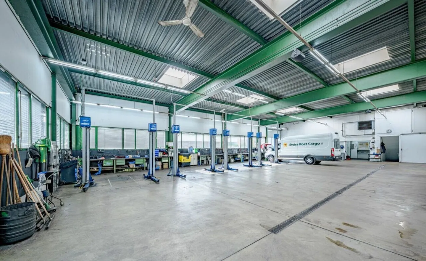 TERRENO COMMERCIALE ATTRAENTE CON COLLEGAMENTO DIRETTO ALL'AUTOSTRADA A1/A2 - Foto 7 di 9