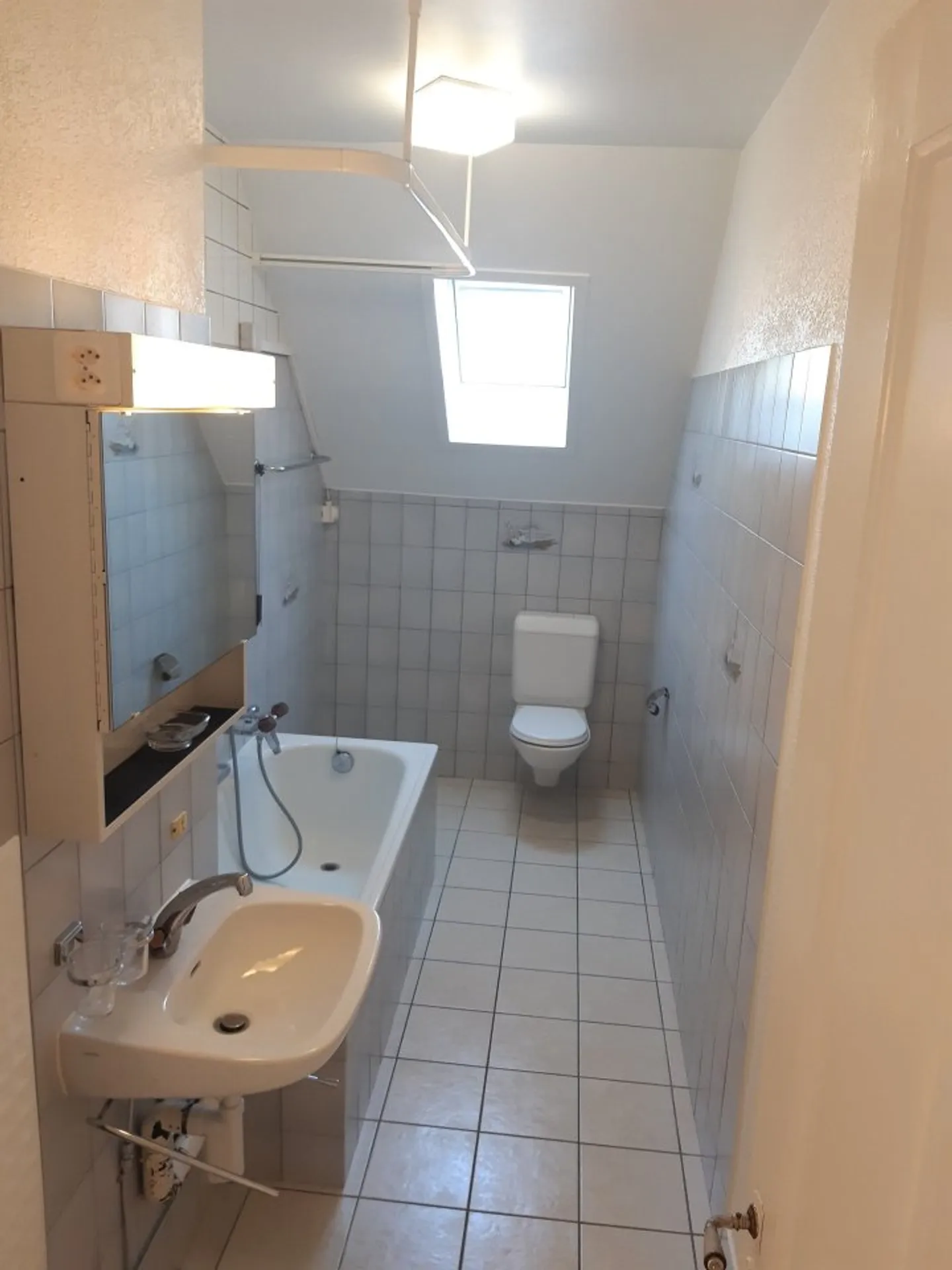 00076 - 4-Zimmer-Wohnung - Beau-Site 1 - La Chaux-de-Fonds - Foto 3 von 7