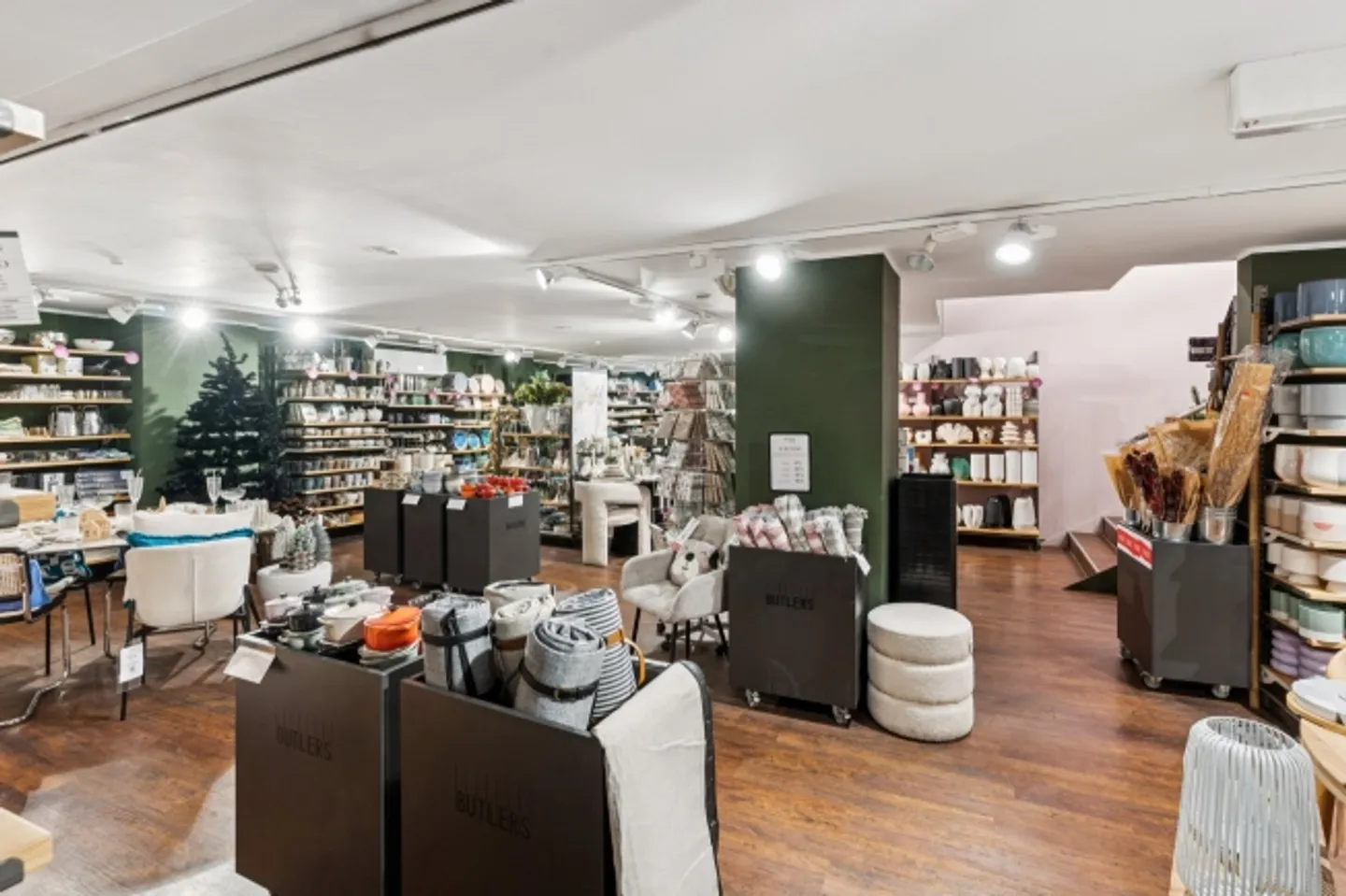 Attractive Sales Area in the Heart of Lucerne's Old Town - Photo 7 of 10