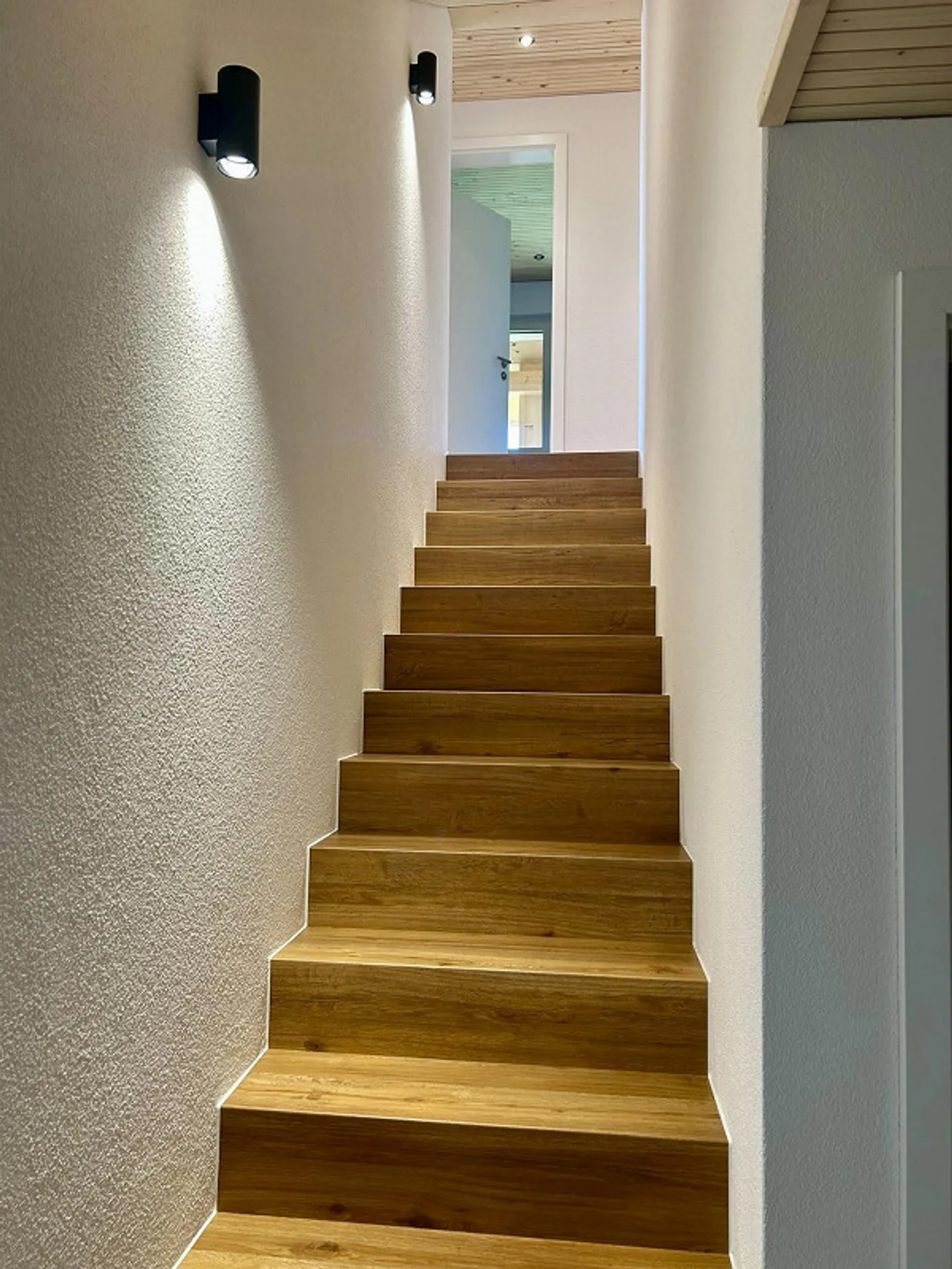 «Erstbezug von charmantem 2-Familienhaus im idyllischen Entlebuch» - Foto 10 von 17